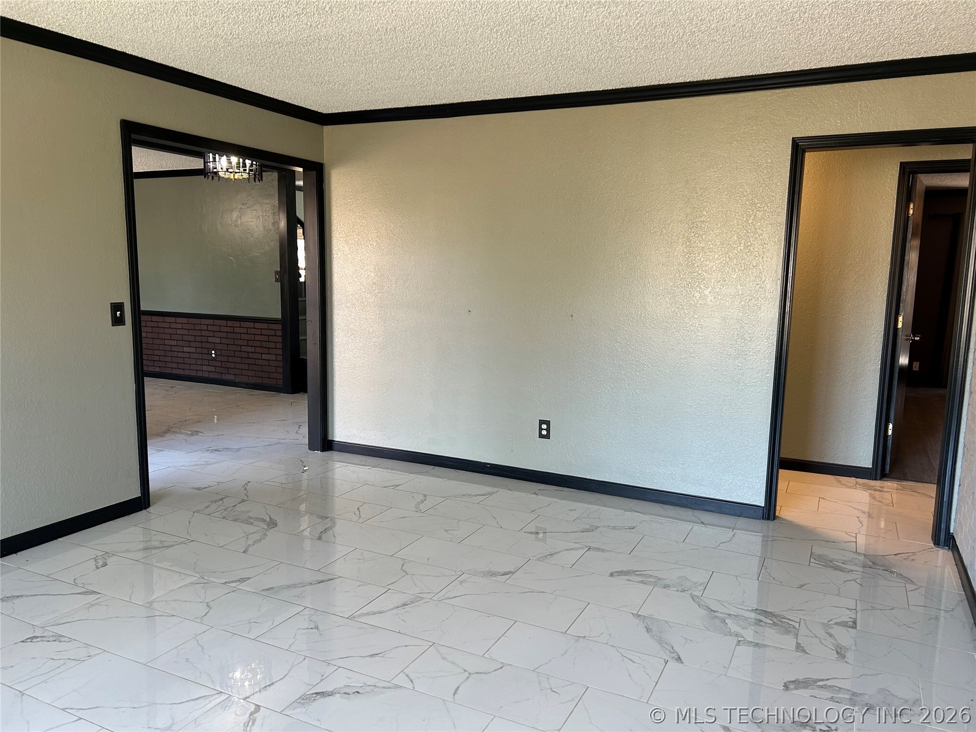 527 Pioneer Road Property Photo 6