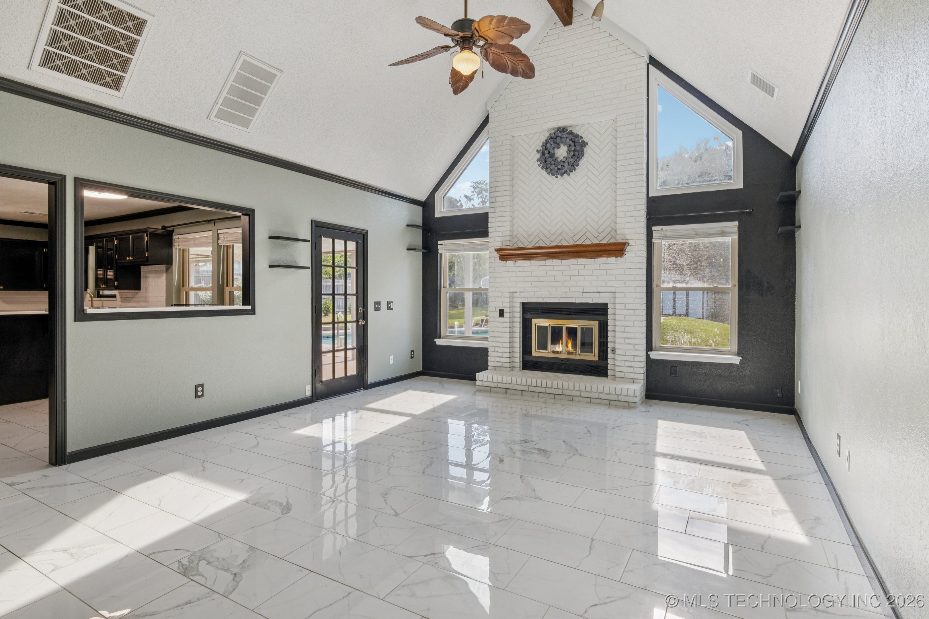 527 Pioneer Road Property Photo 8