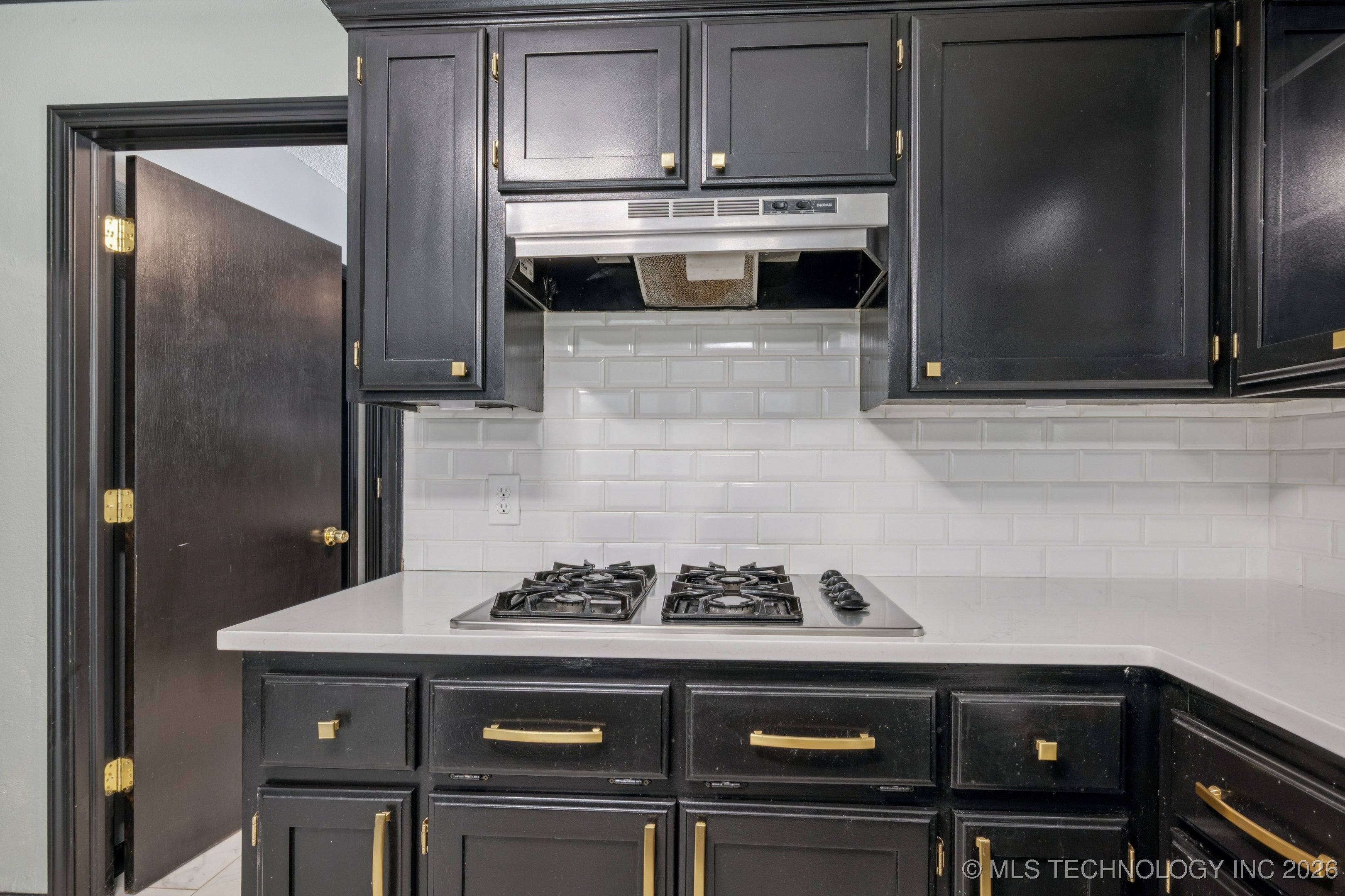 527 Pioneer Road Property Photo 16