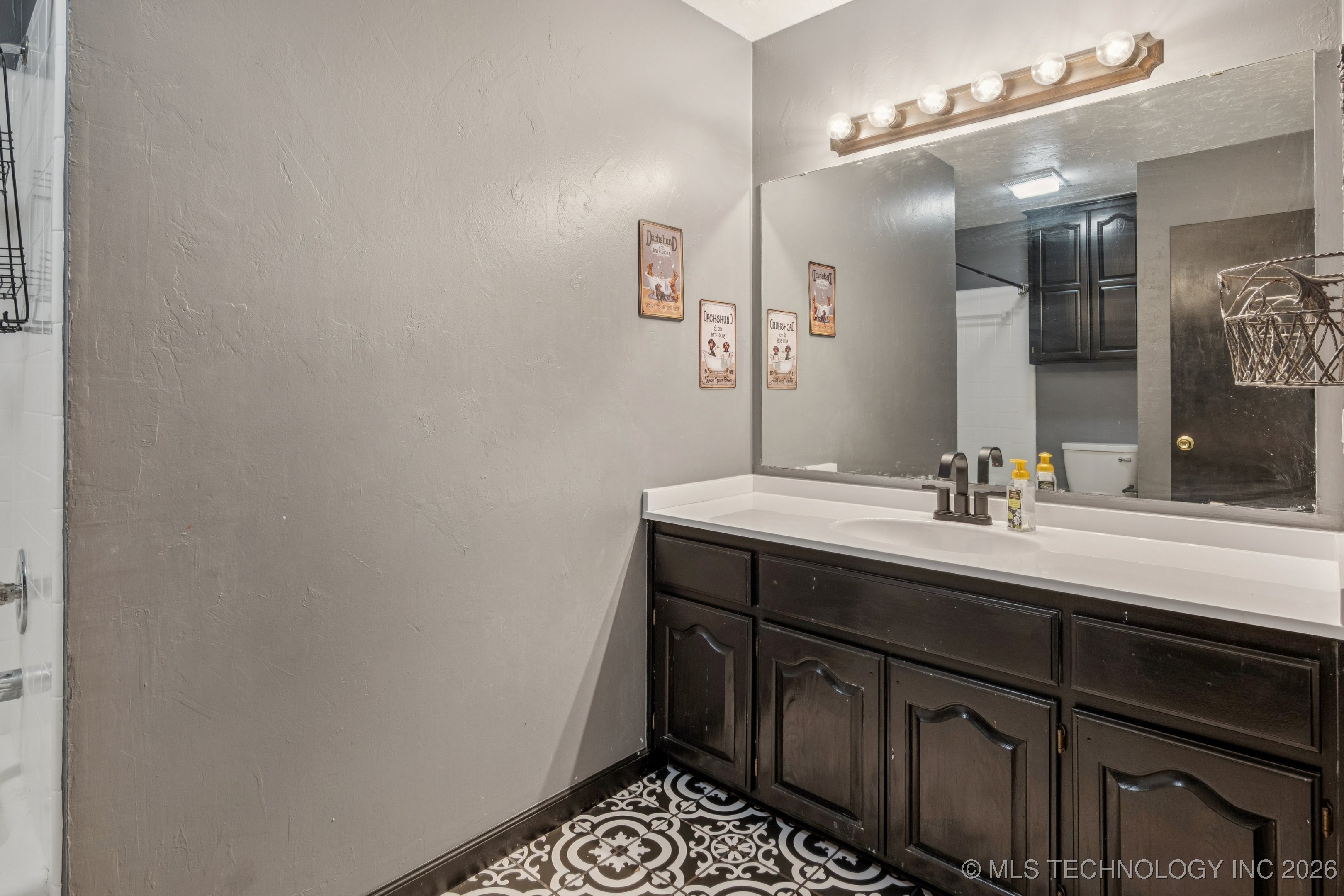 527 Pioneer Road Property Photo 19