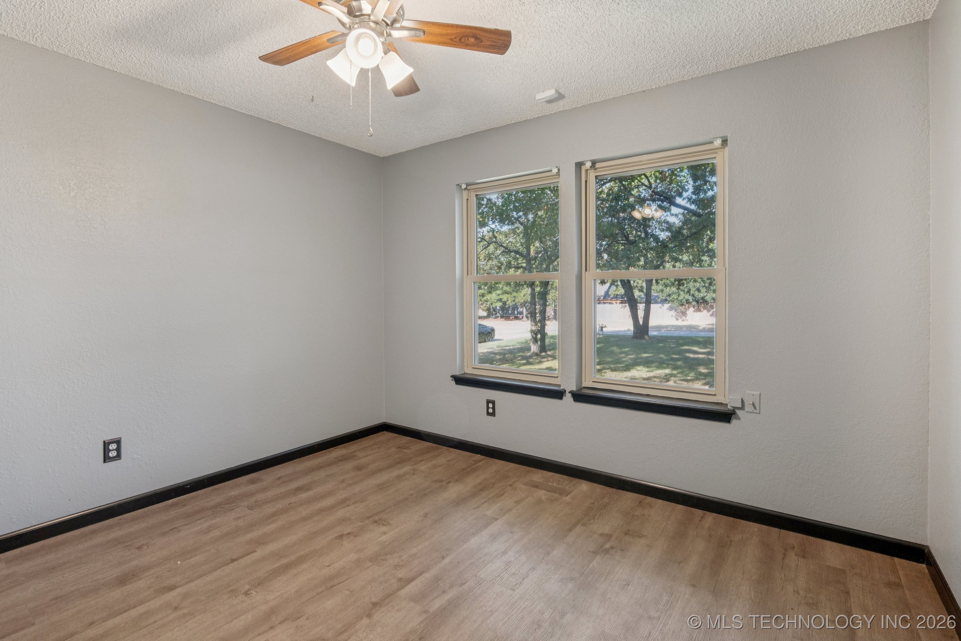 527 Pioneer Road Property Photo 28