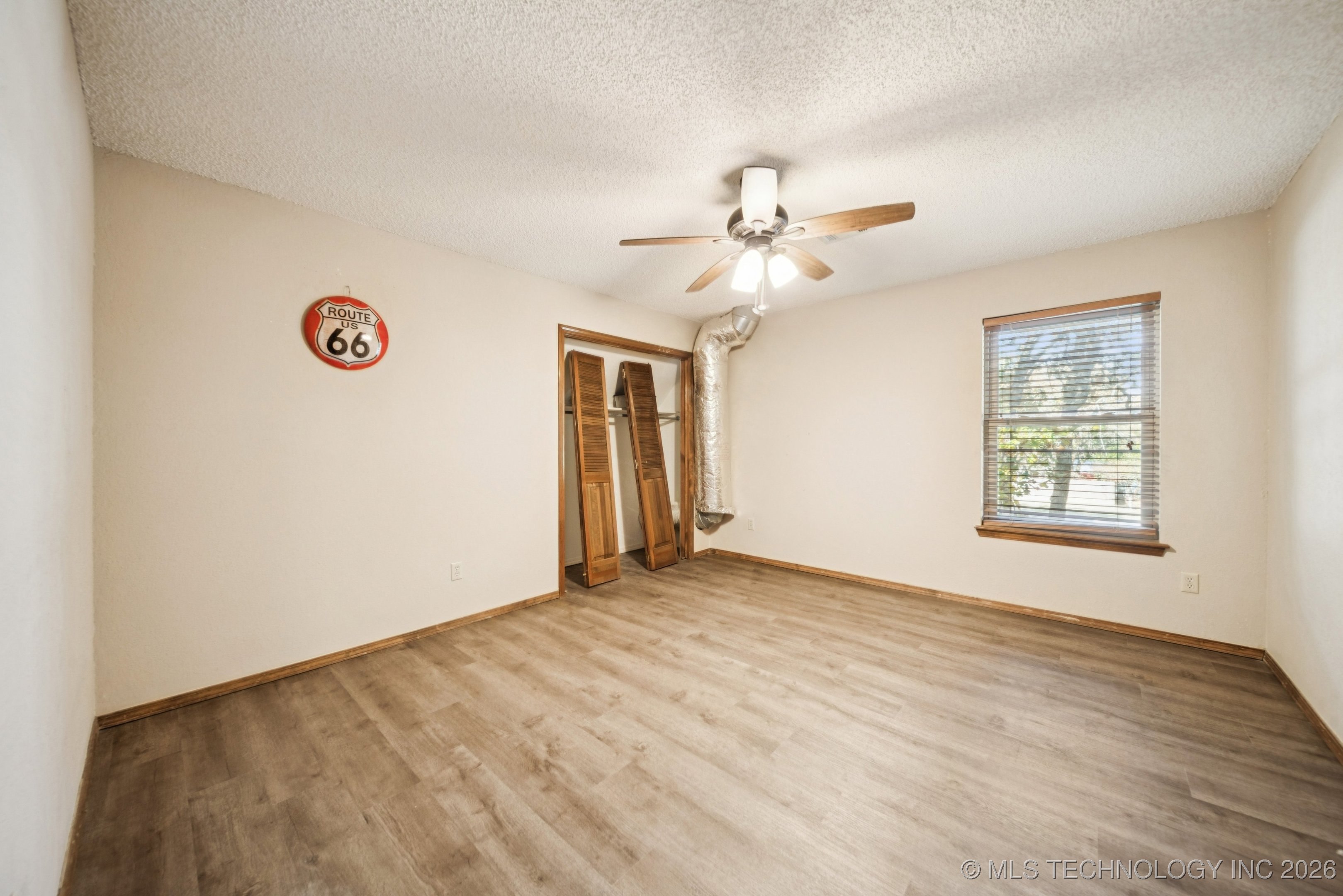 527 Pioneer Road Property Photo 36