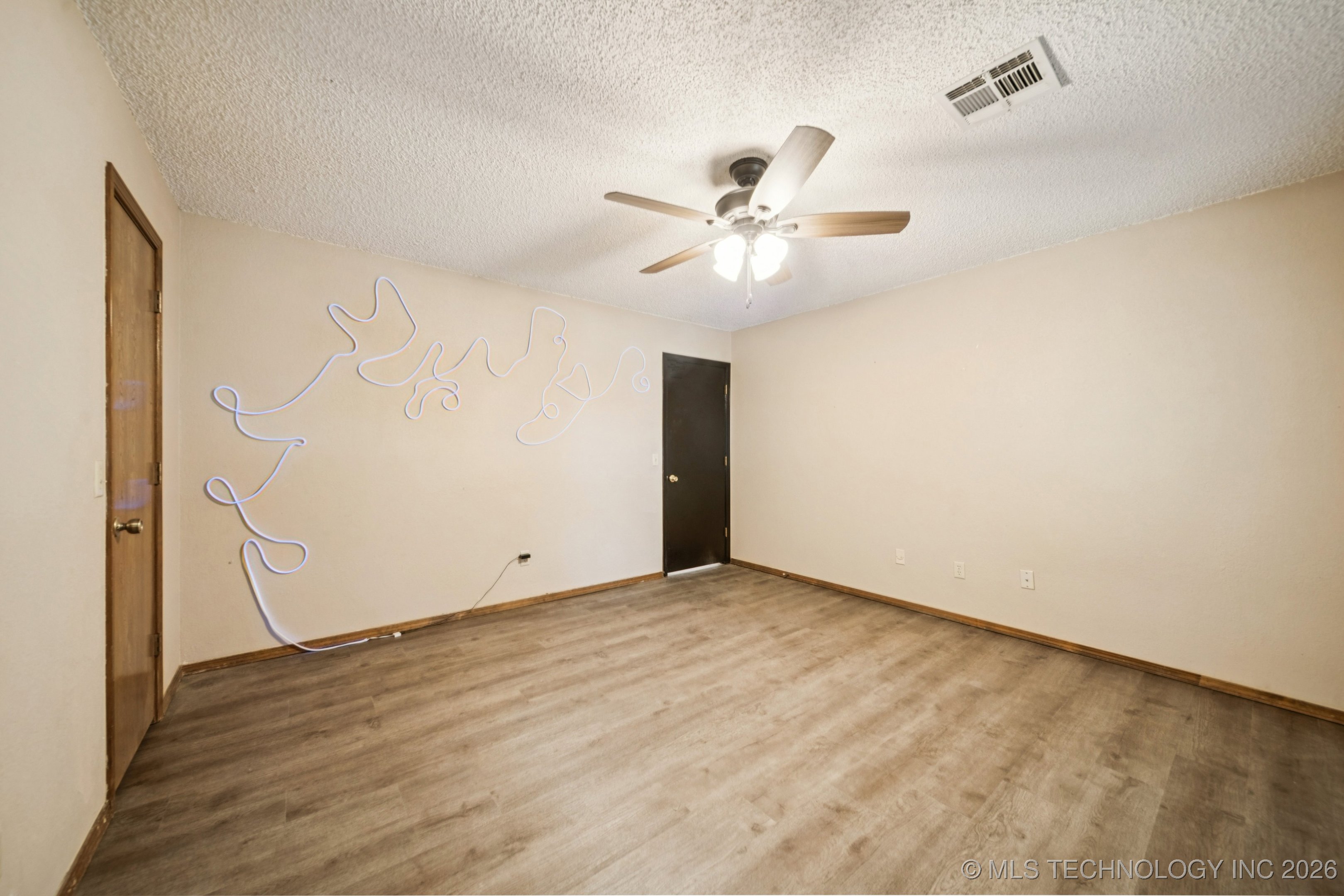 527 Pioneer Road Property Photo 37