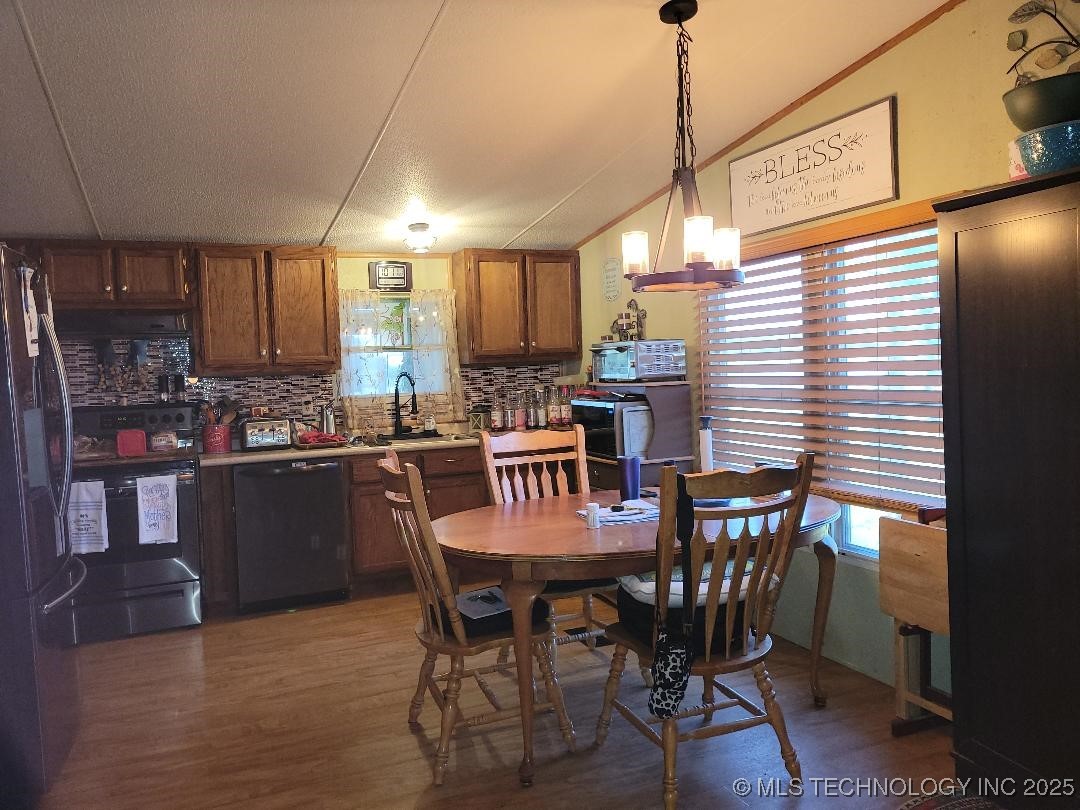 114495 S 4203 Road Property Photo 11