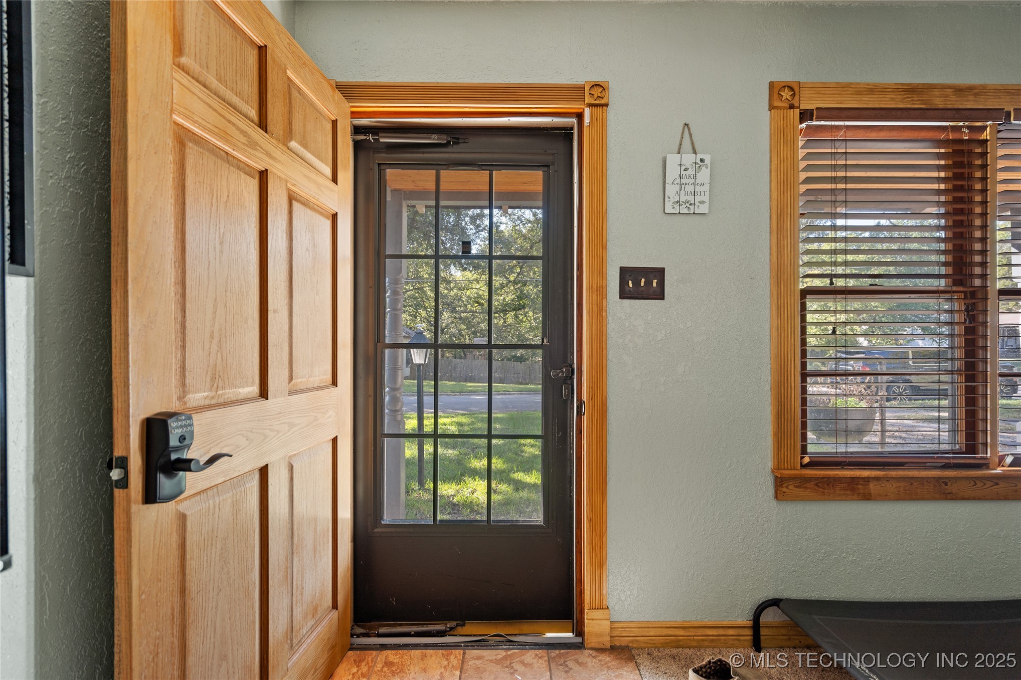 808 Carter Street Se Property Photo 3