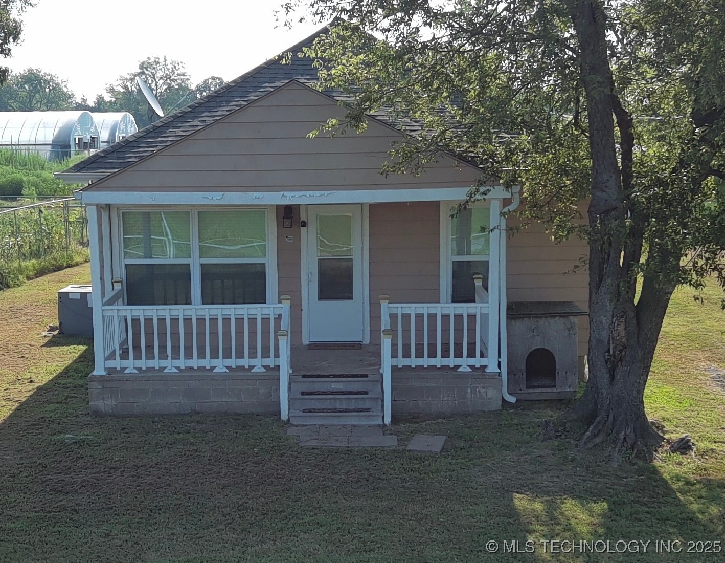 28360 Arbeka Road Property Photo 5