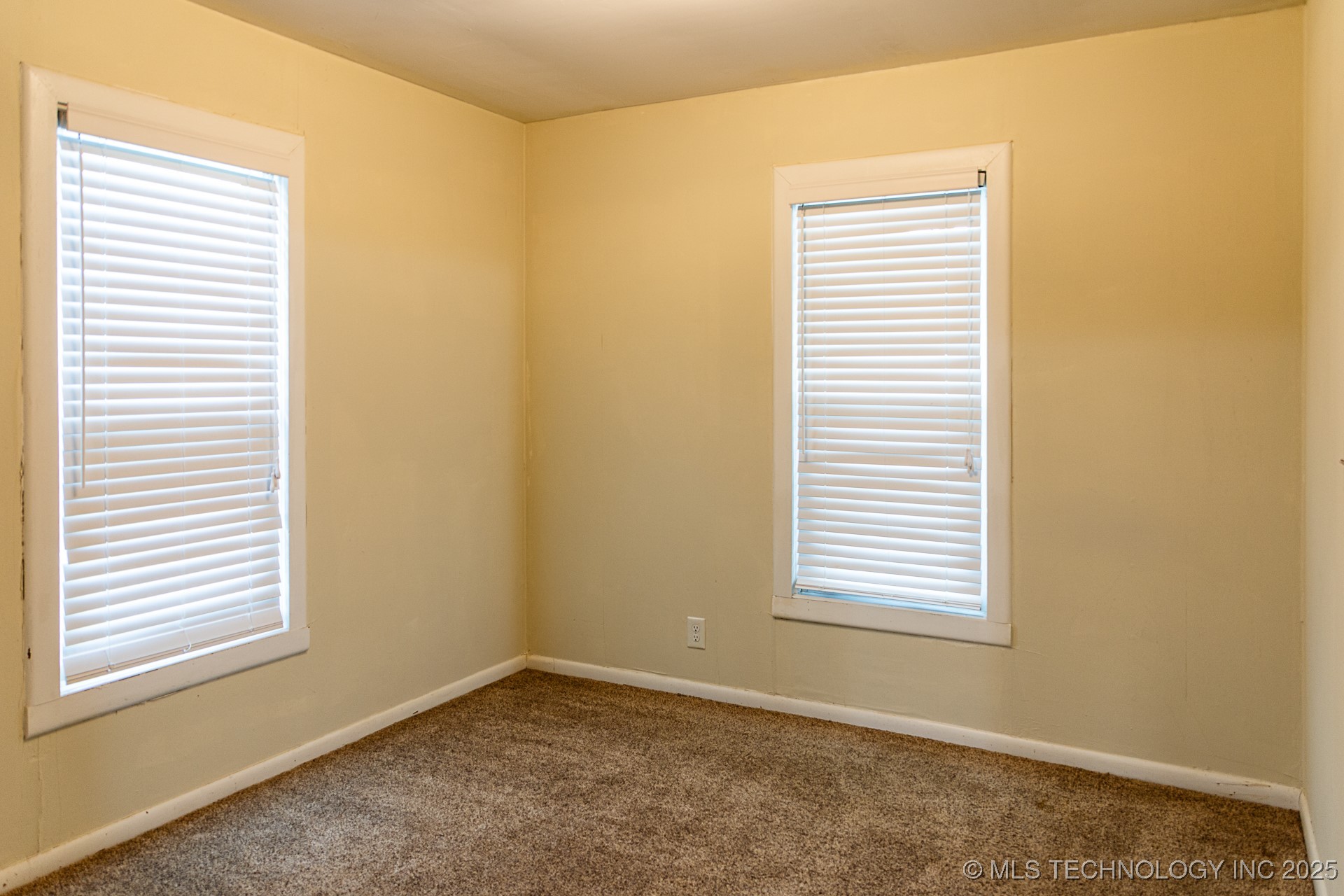 28360 Arbeka Road Property Photo 11