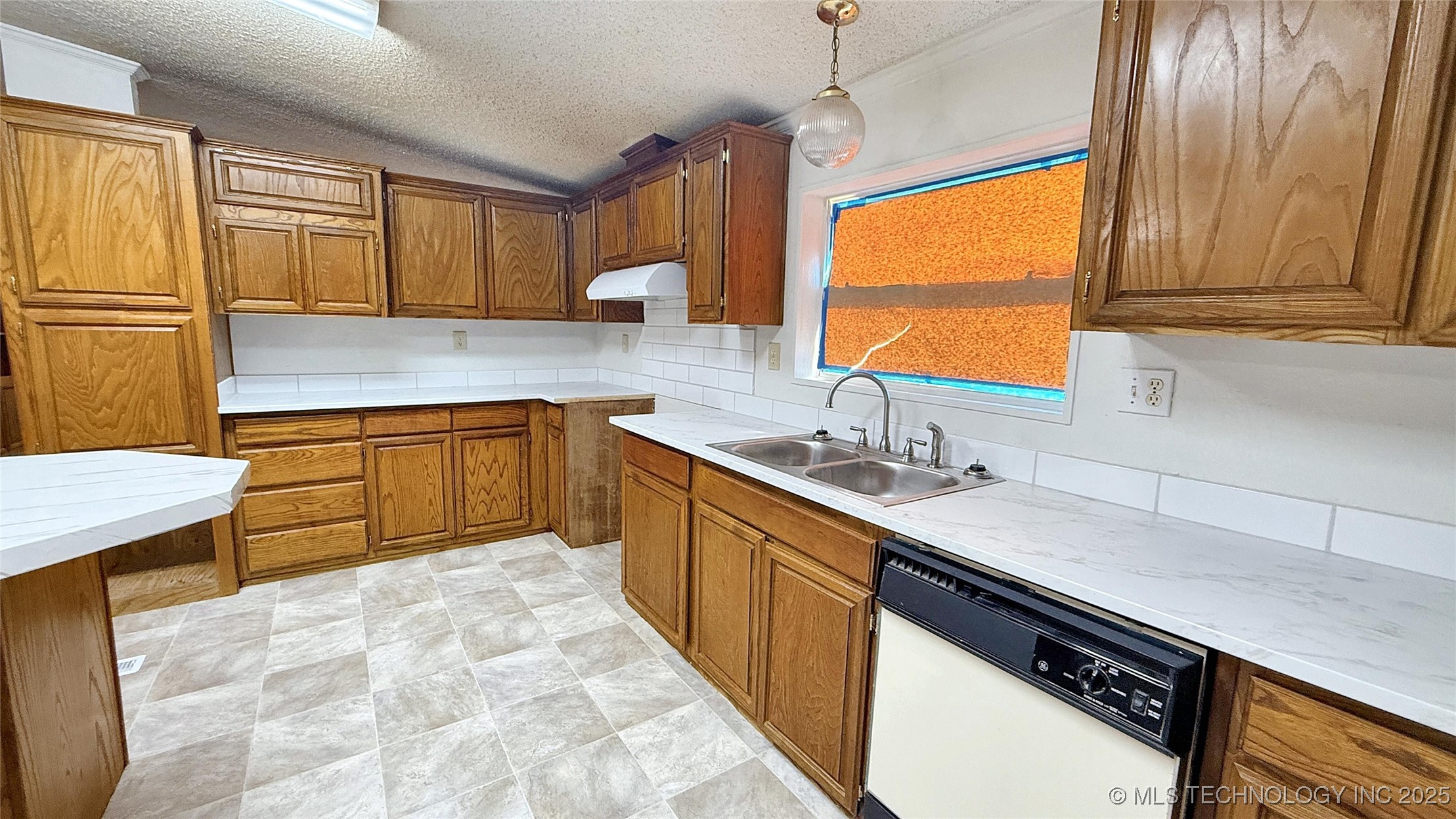 1620 Lenapah Street Property Photo 10