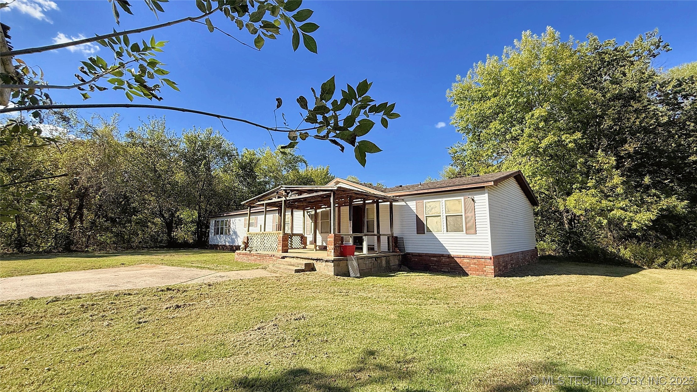 1620 Lenapah Street Property Photo 27