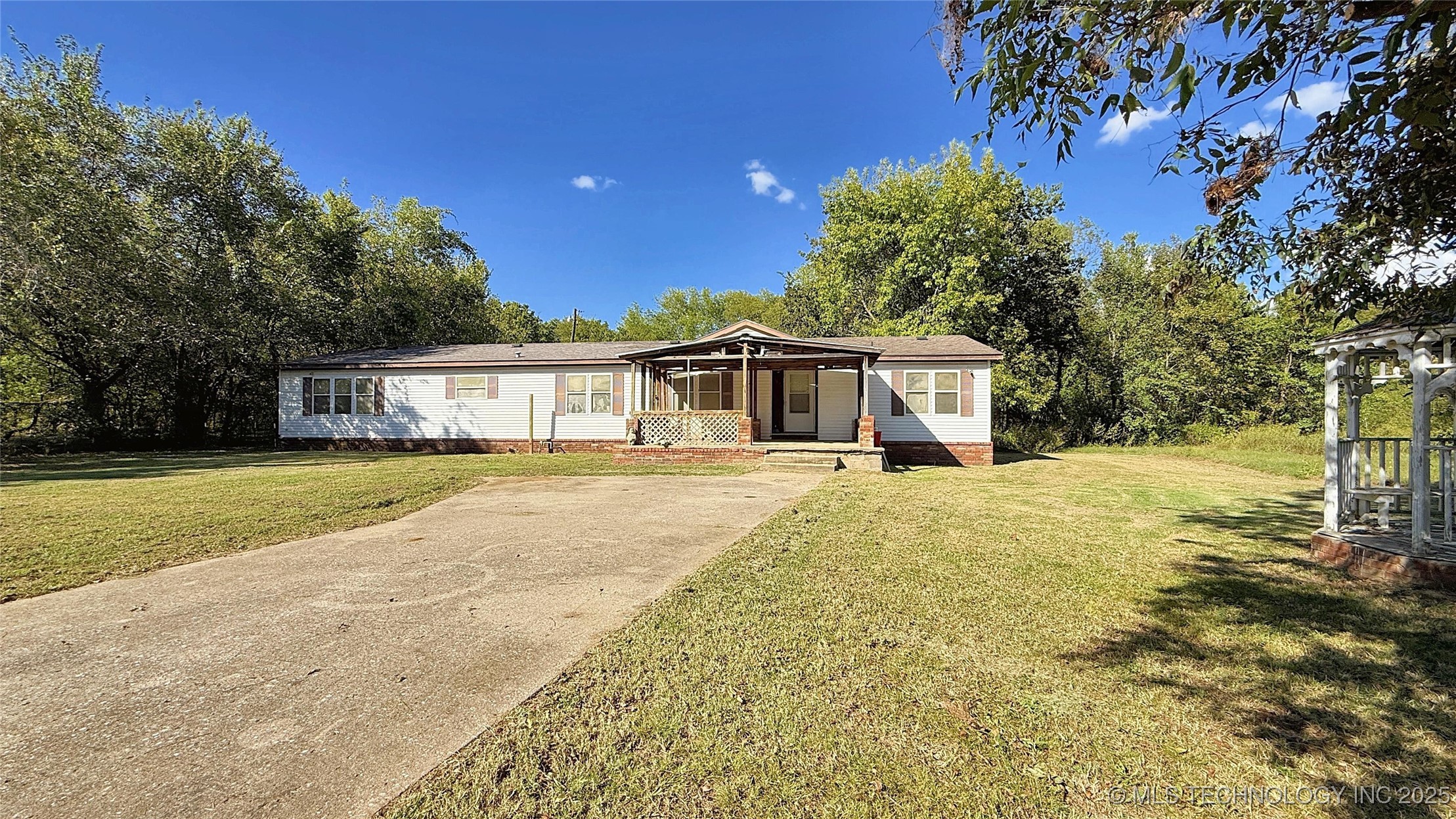 1620 Lenapah Street Property Photo 28