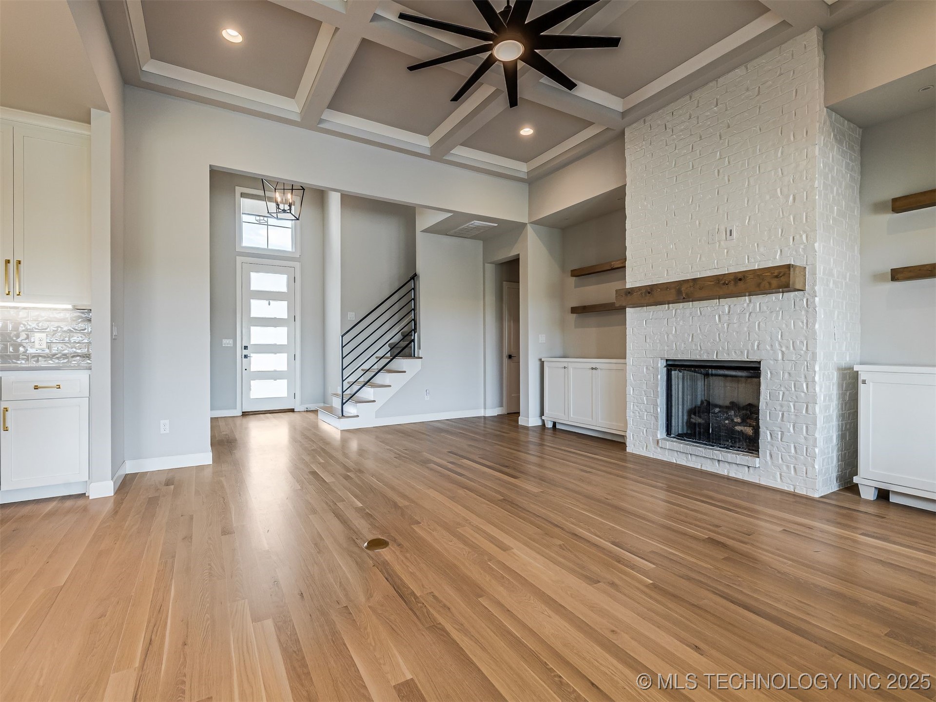 13634 S 20th Place E Property Photo 10