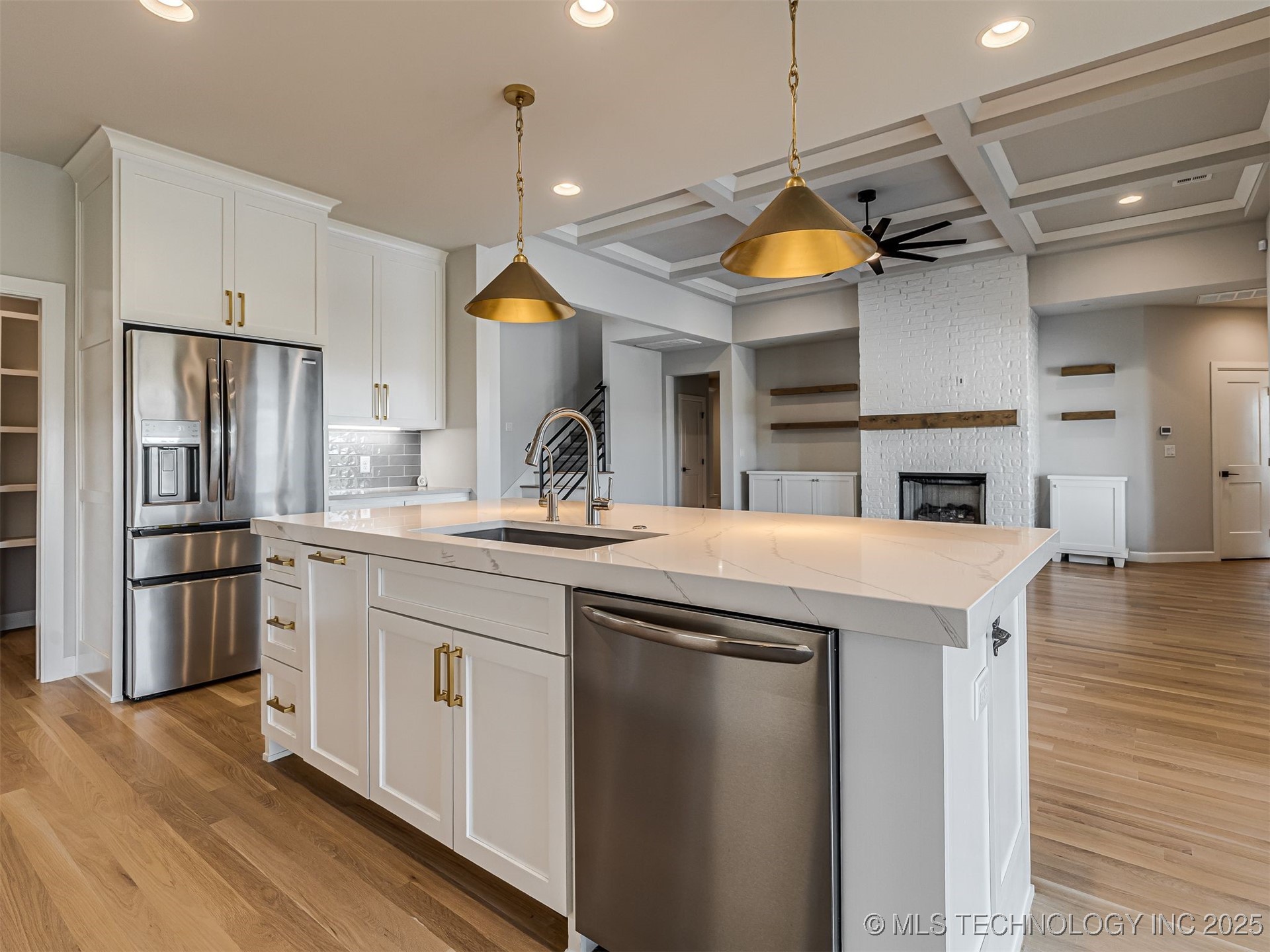 13634 S 20th Place E Property Photo 16