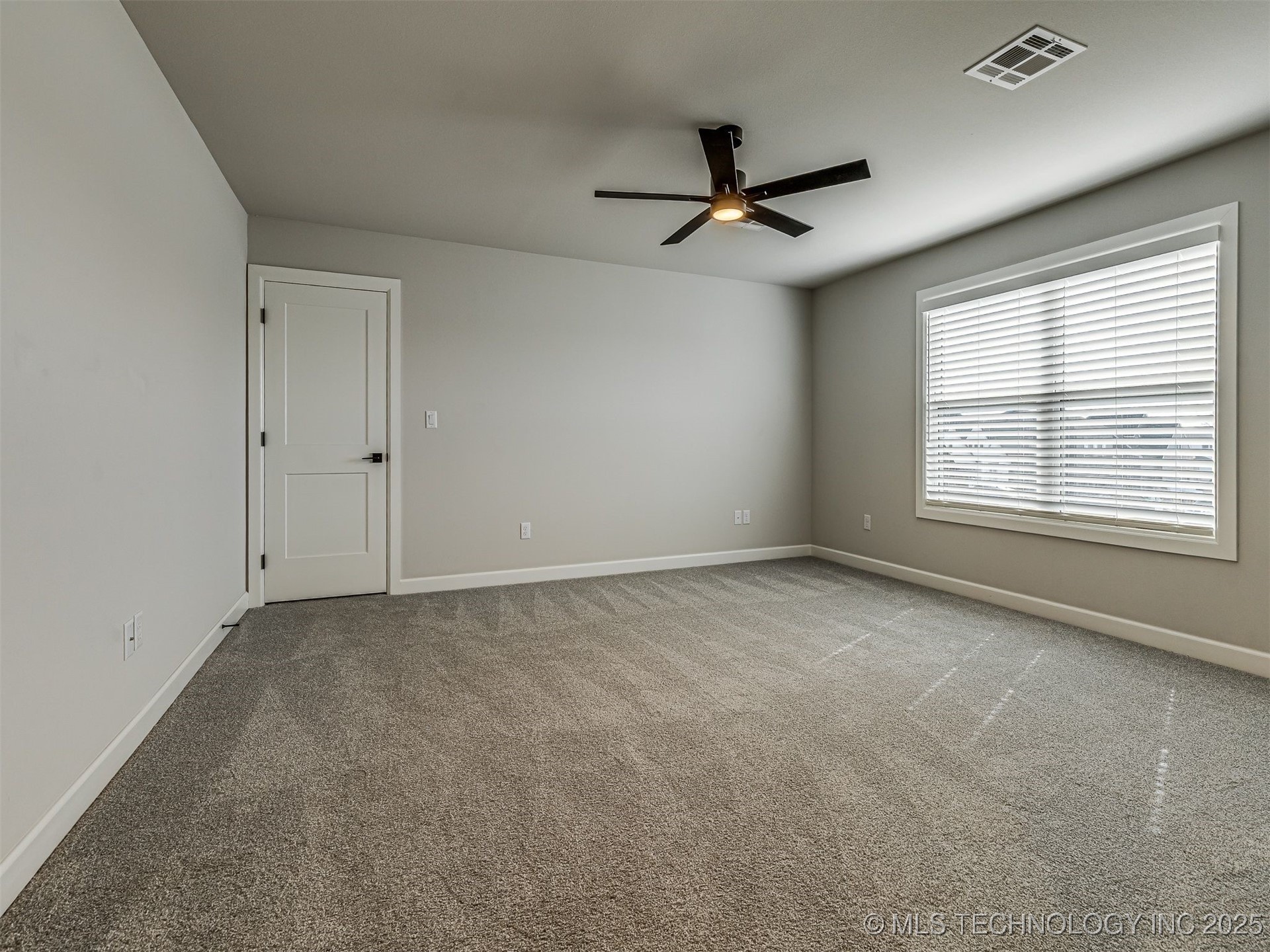 13634 S 20th Place E Property Photo 36