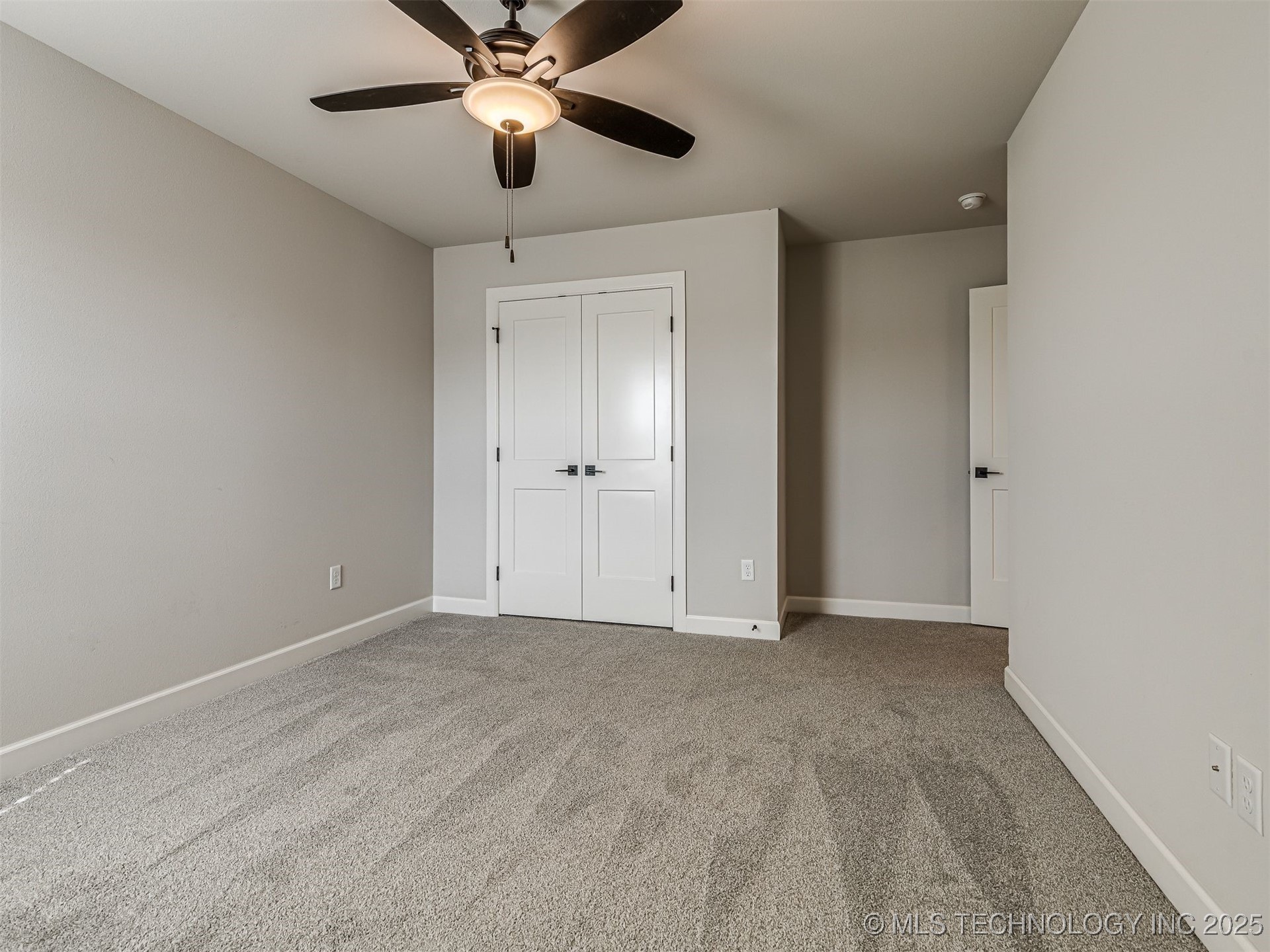 13634 S 20th Place E Property Photo 42