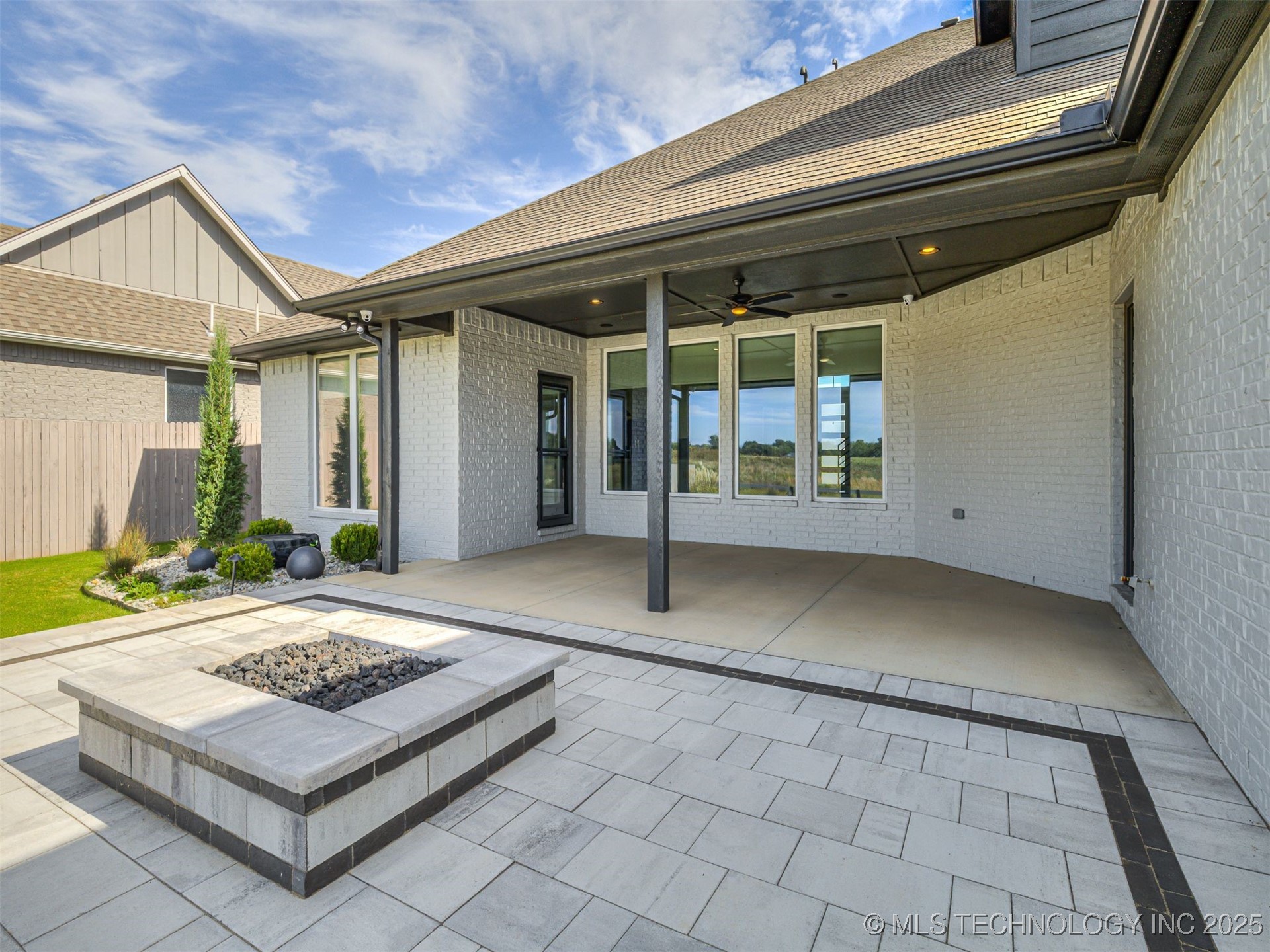 13634 S 20th Place E Property Photo 48