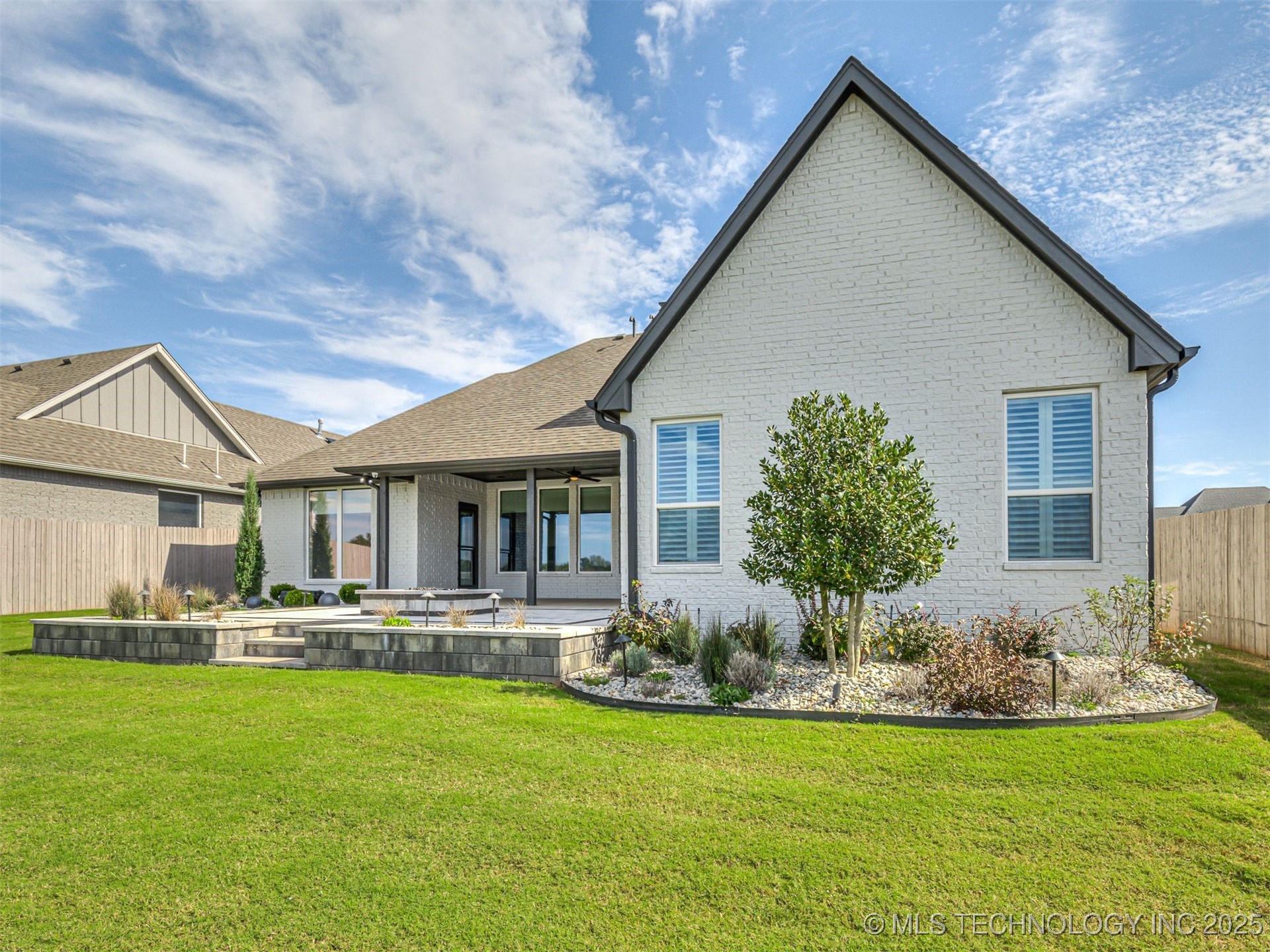 13634 S 20th Place E Property Photo 49