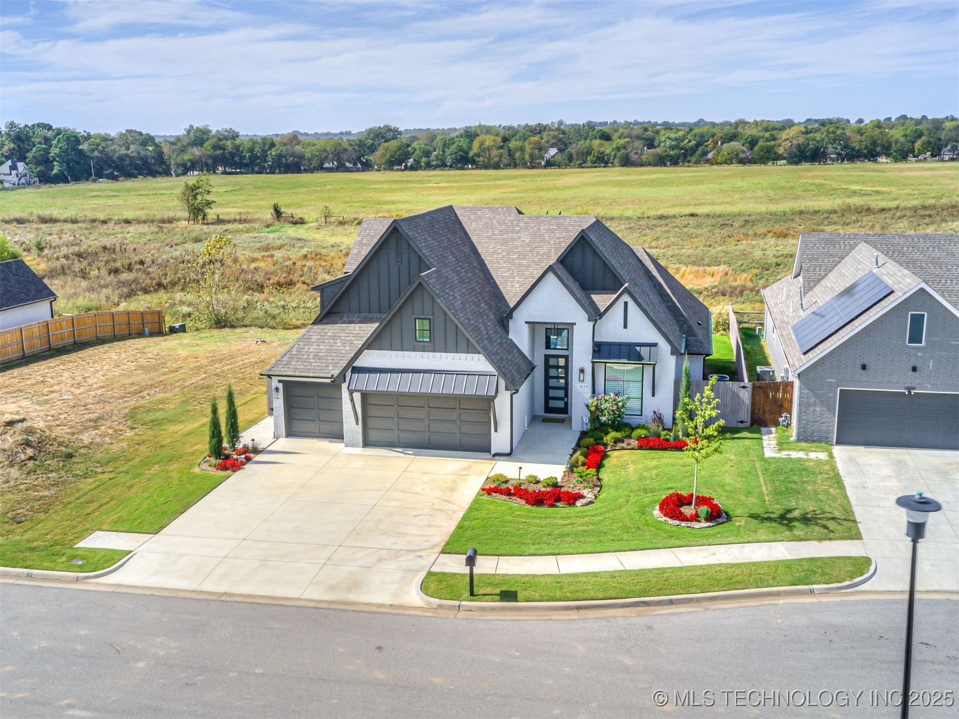 13634 S 20th Place E Property Photo 51