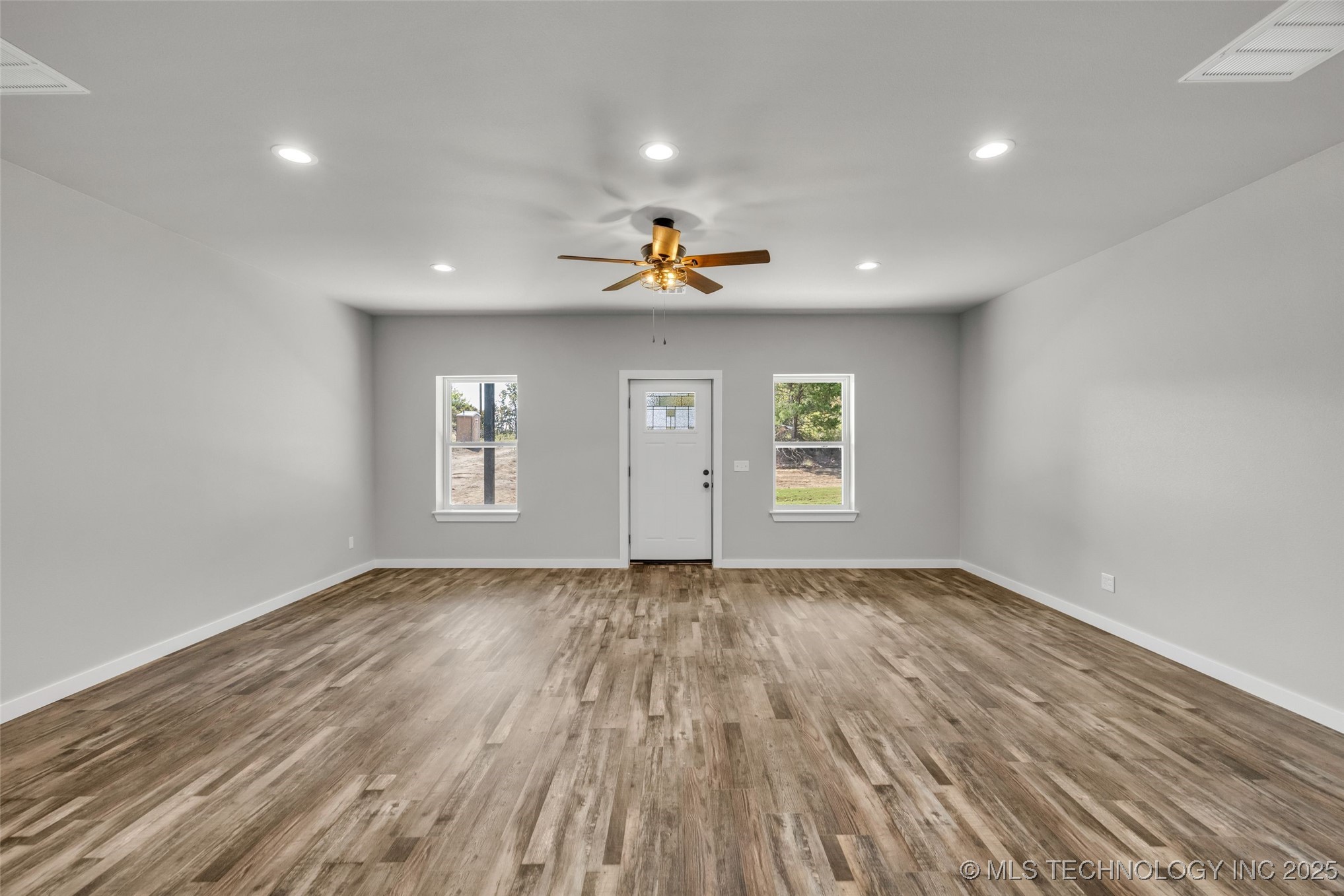 35761 W 101st Street S Property Photo 10