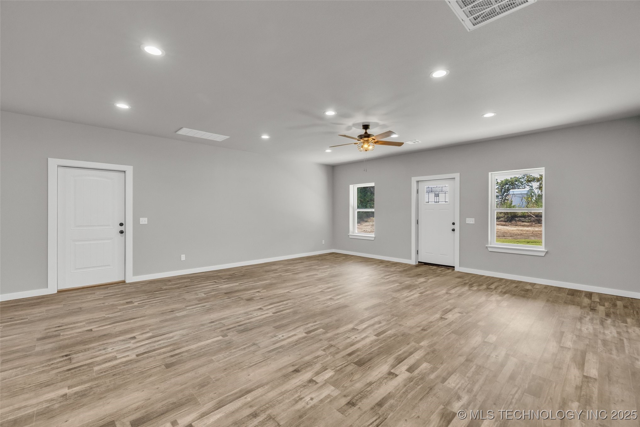 35761 W 101st Street S Property Photo 11