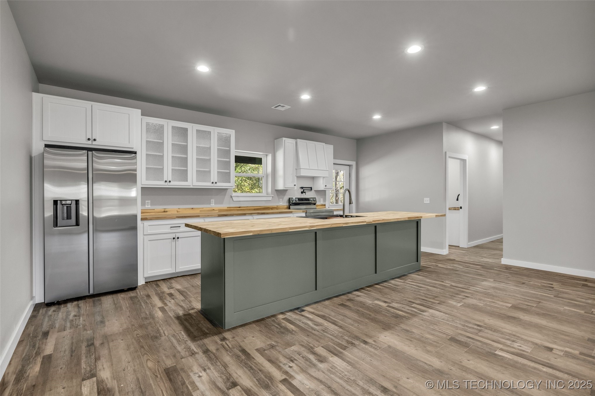 35761 W 101st Street S Property Photo 13