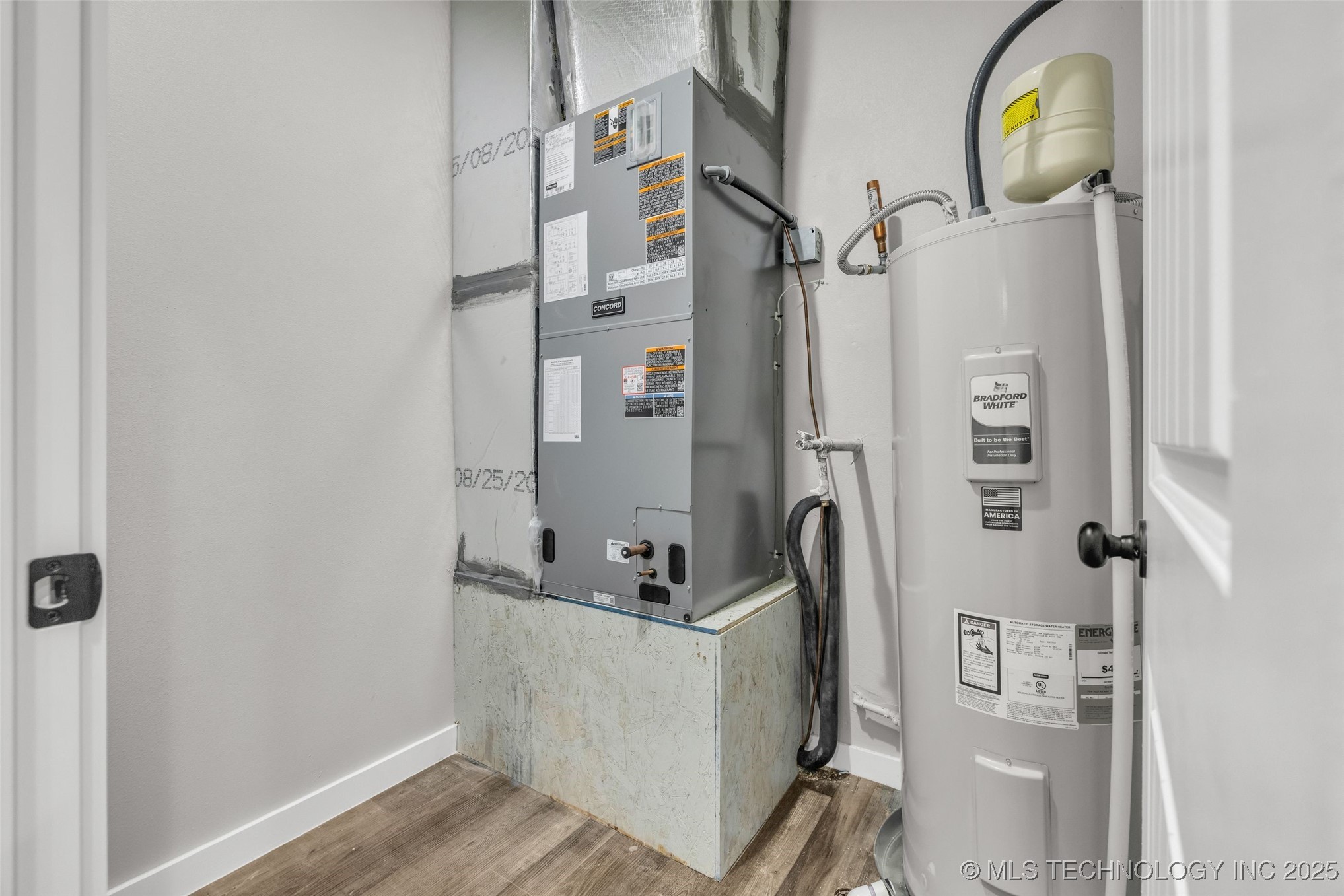 35761 W 101st Street S Property Photo 43