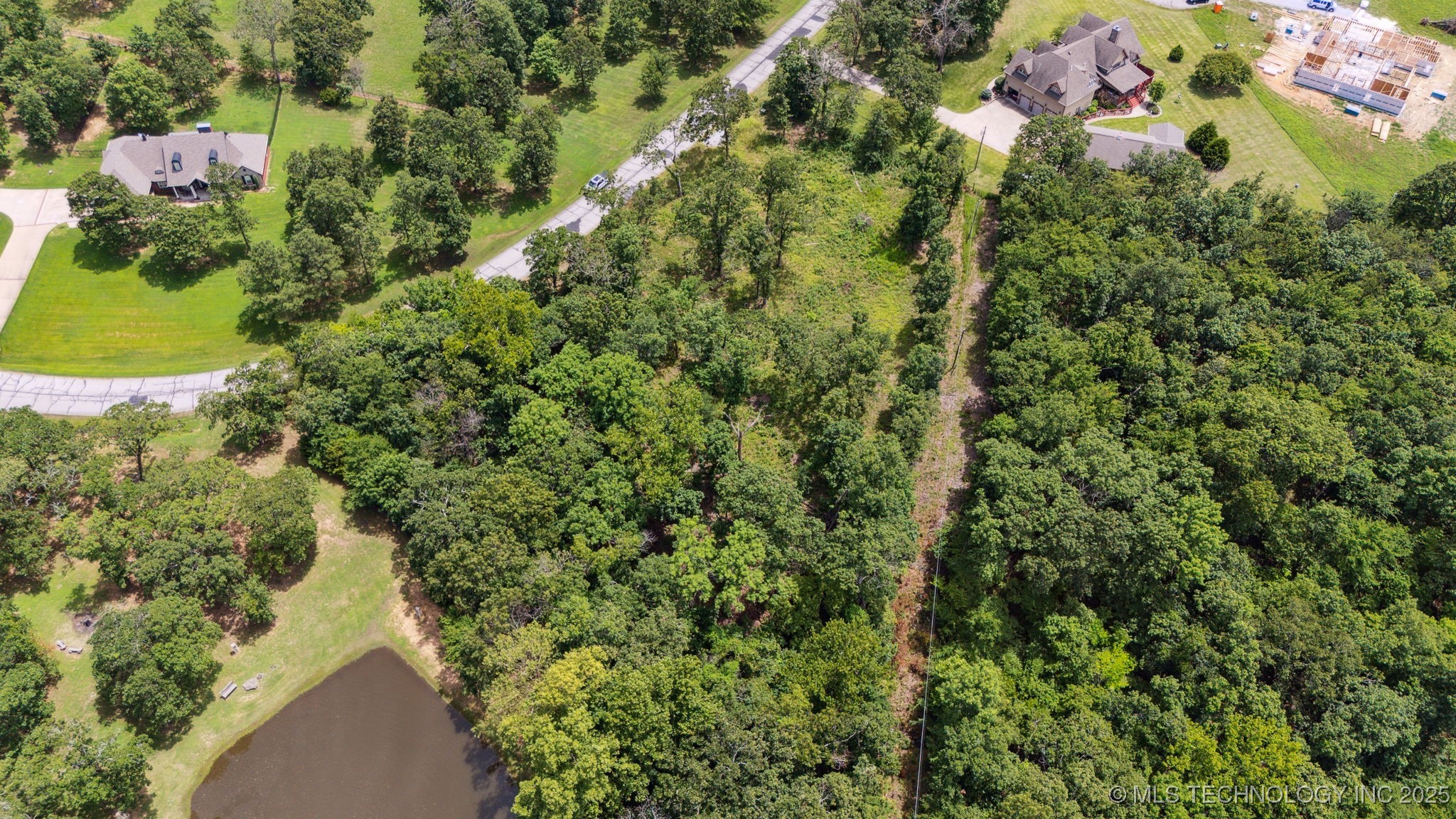 18870 Timberlake Drive Property Photo 4