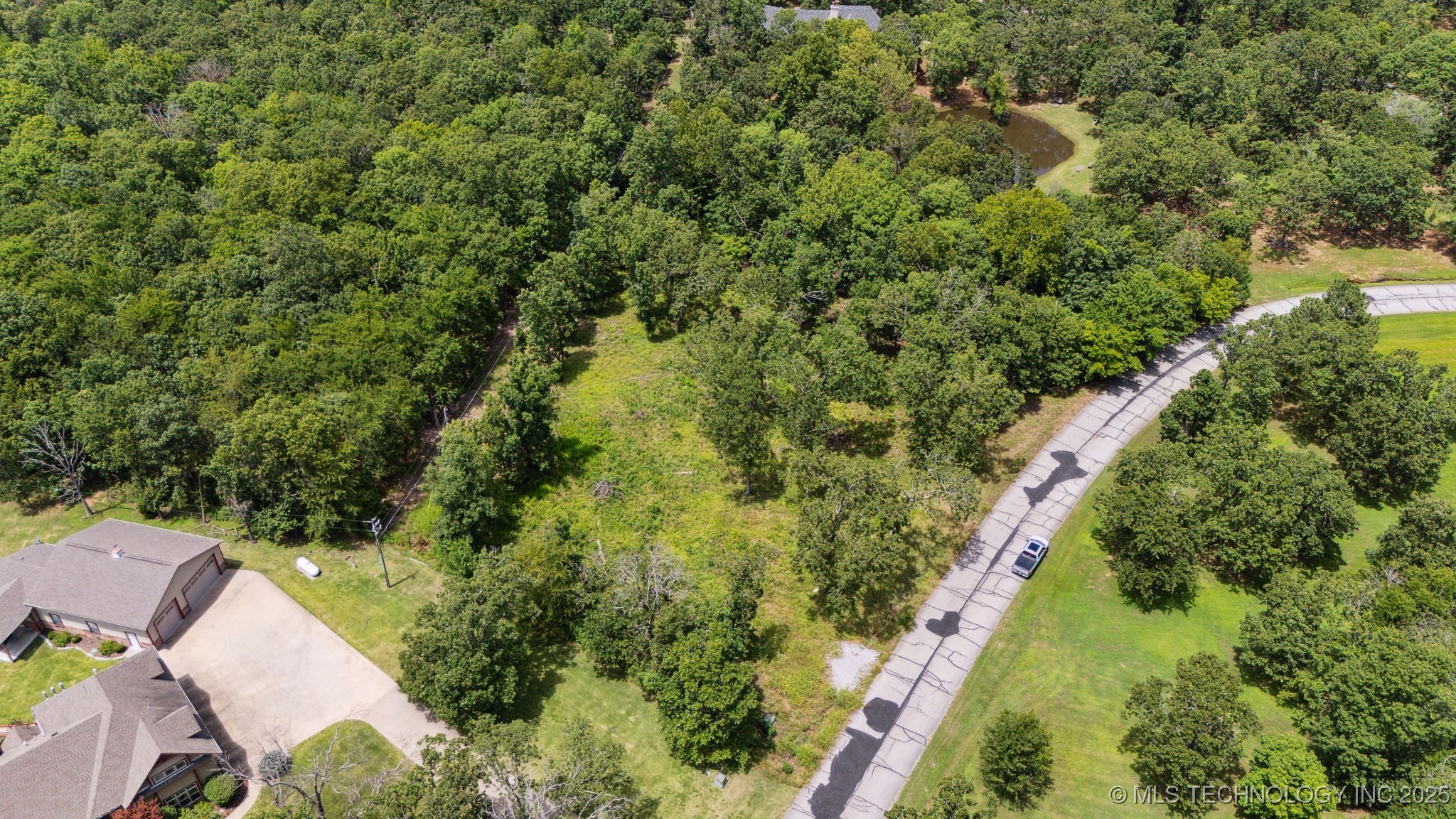 18870 Timberlake Drive Property Photo 5