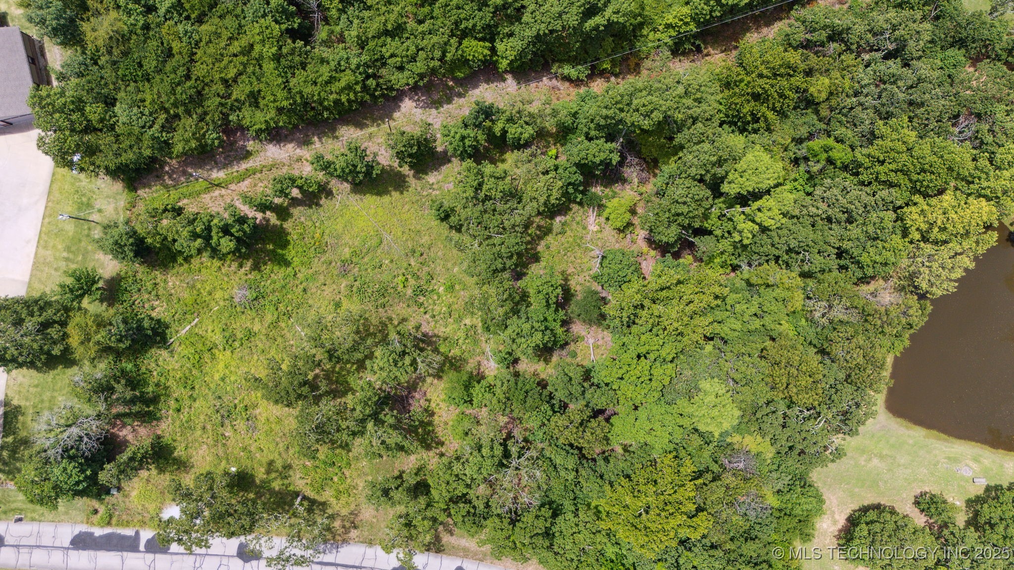 18870 Timberlake Drive Property Photo 9