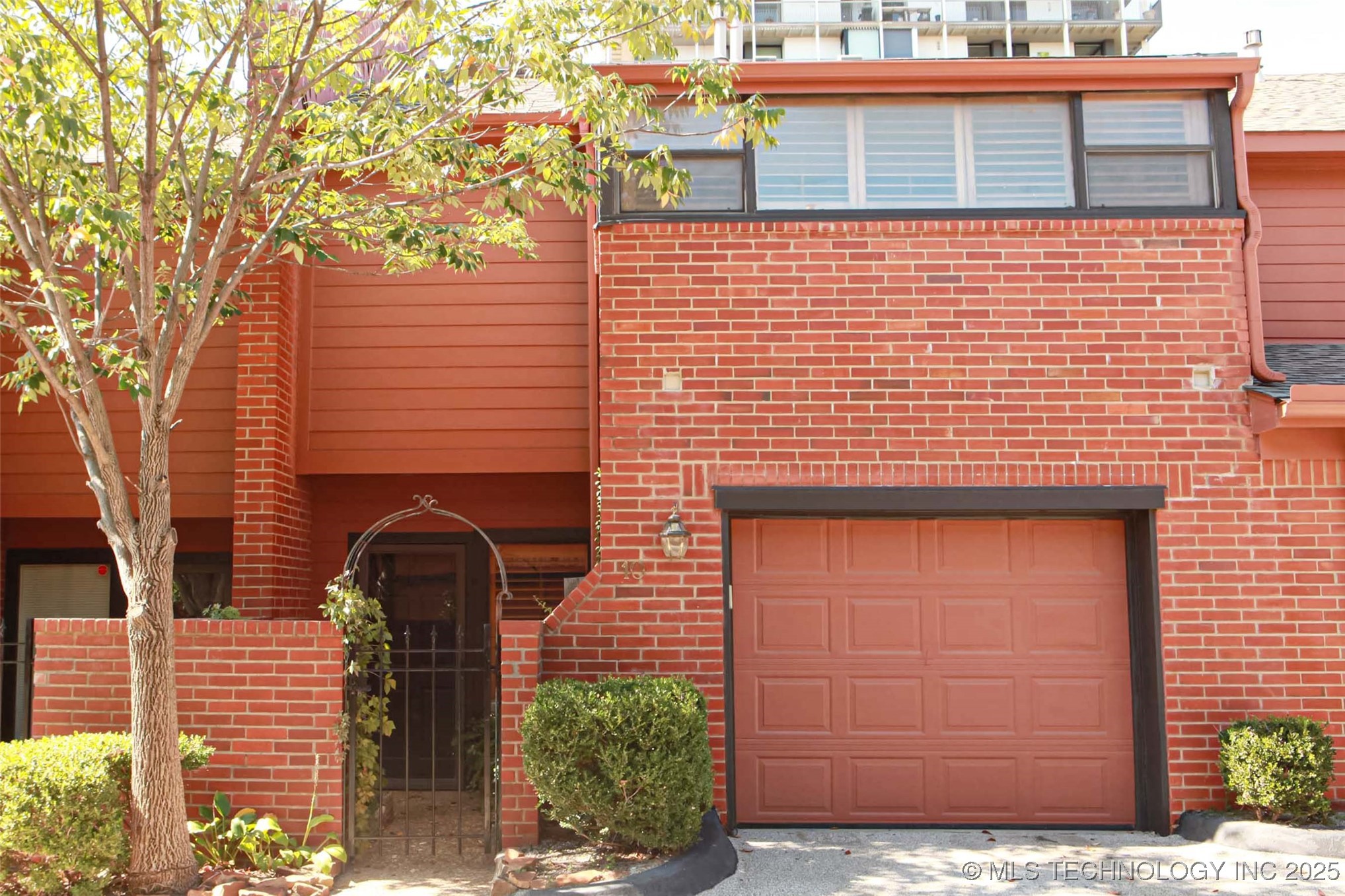 10 Woodward Boulevard 10 Property Photo 1