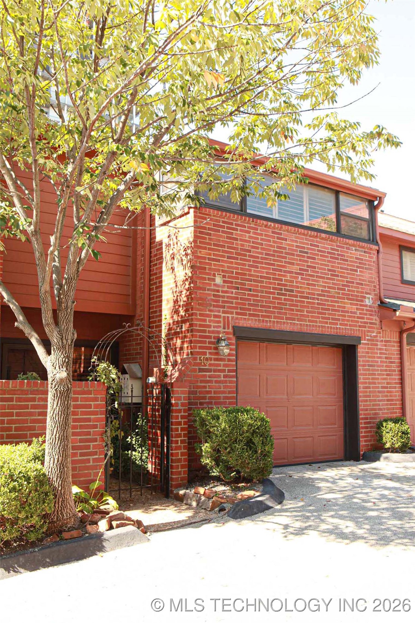 10 Woodward Boulevard 10 Property Photo 2