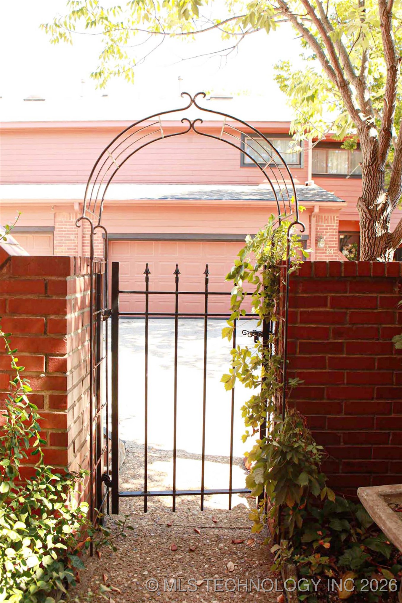 10 Woodward Boulevard 10 Property Photo 4