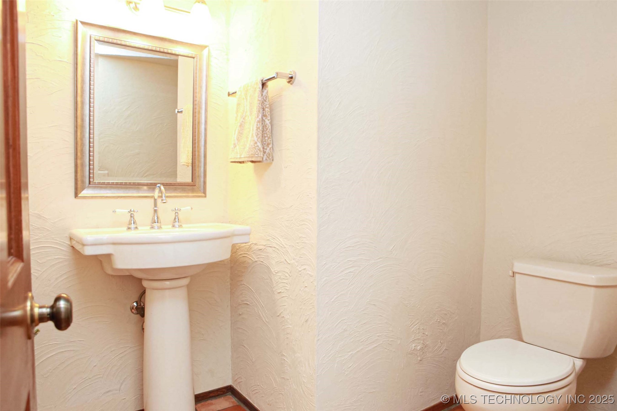 10 Woodward Boulevard 10 Property Photo 16