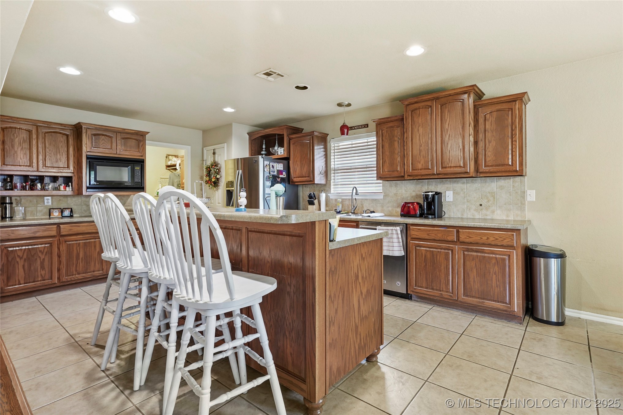 20230 E 50th Place Property Photo 11