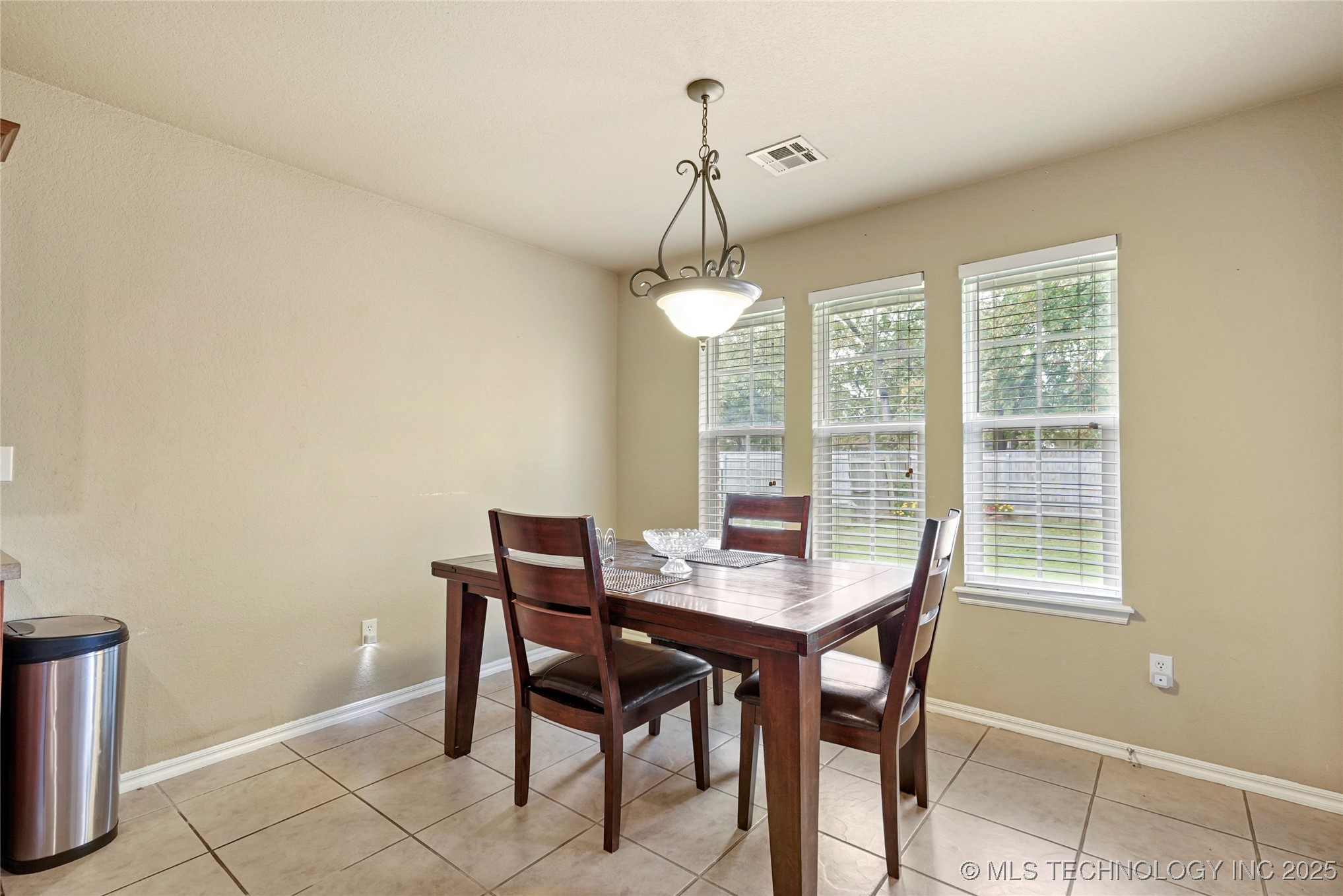 20230 E 50th Place Property Photo 14