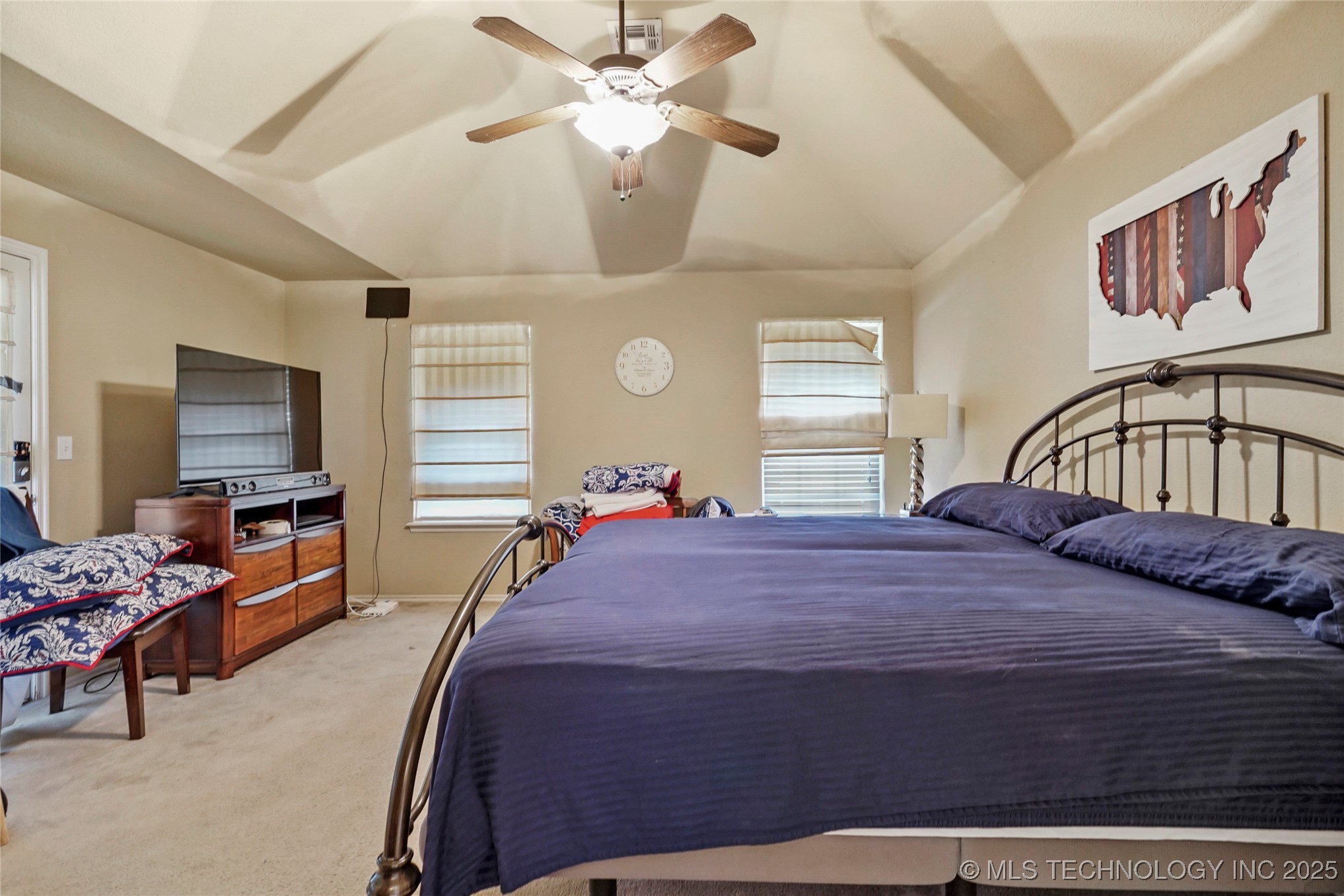 20230 E 50th Place Property Photo 17