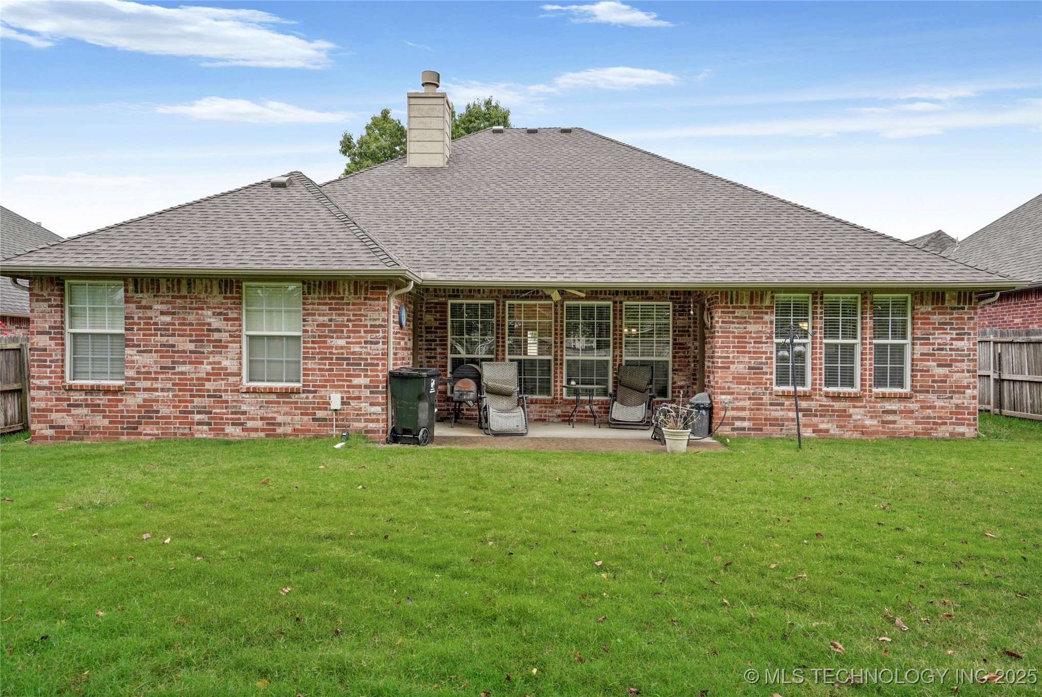 20230 E 50th Place Property Photo 25