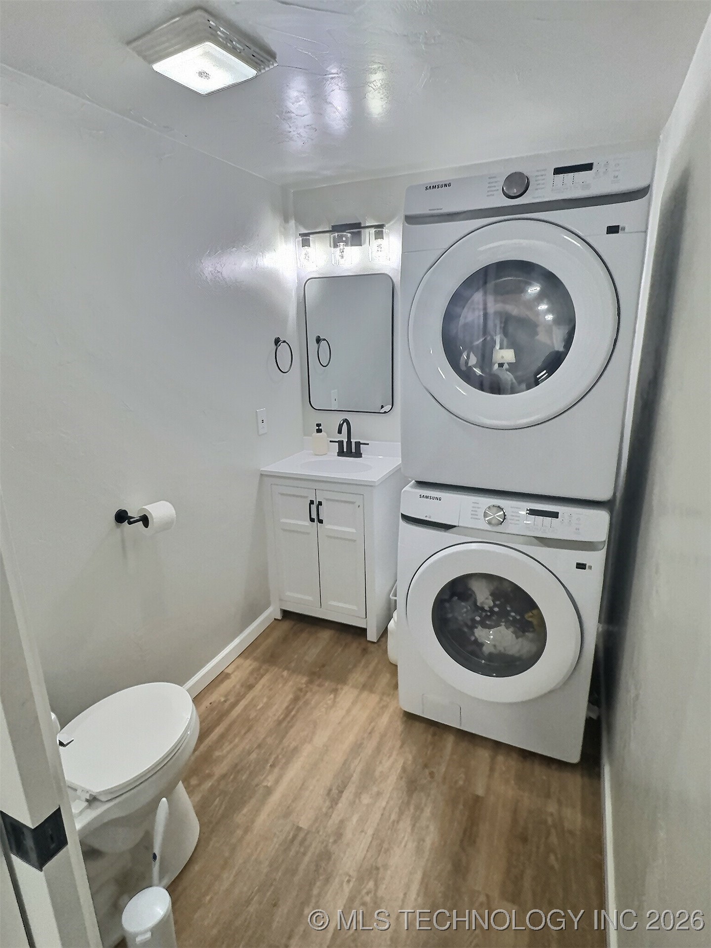 1206 W Haskell Street Property Photo 11