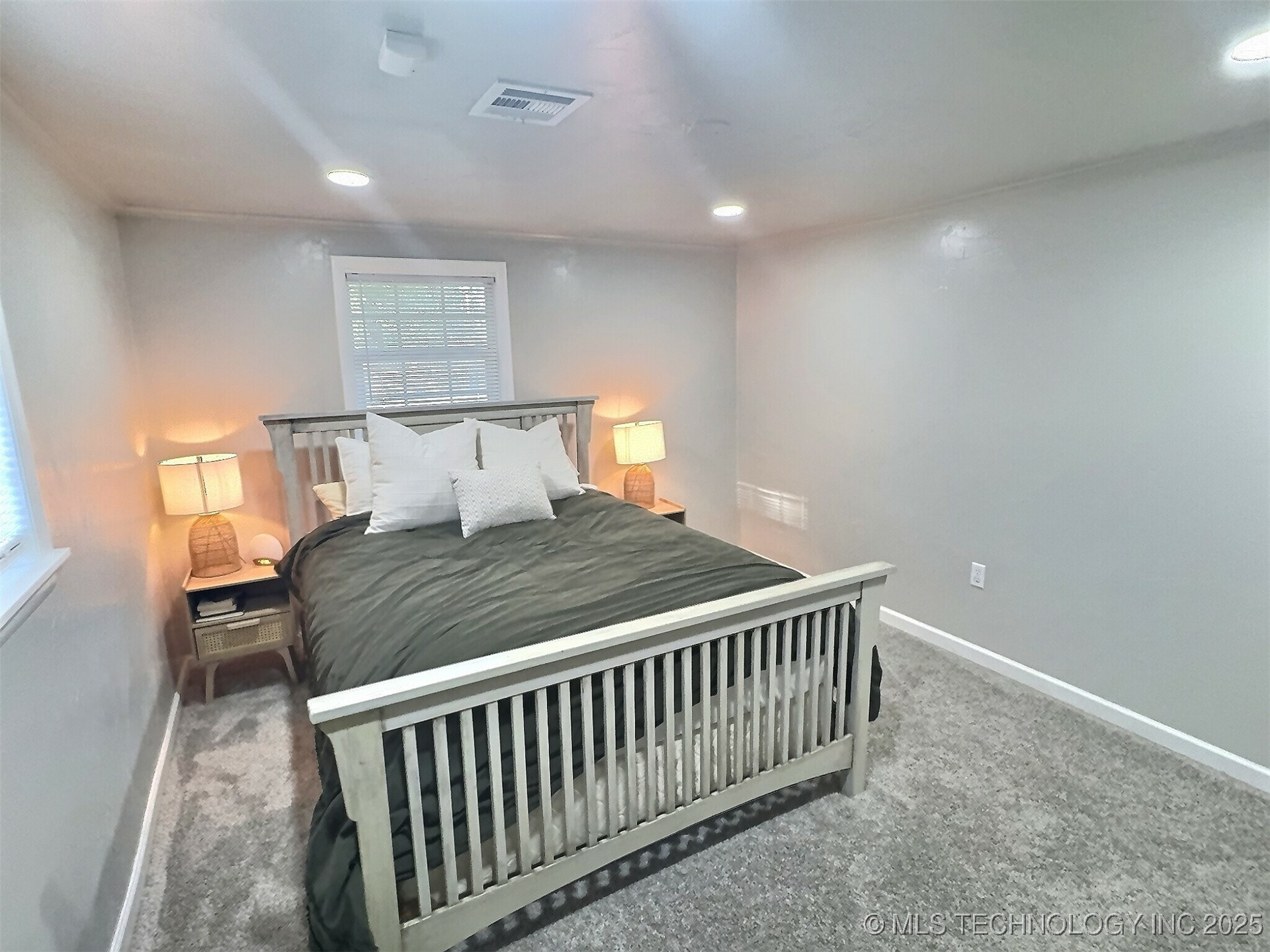 1206 W Haskell Street Property Photo 13