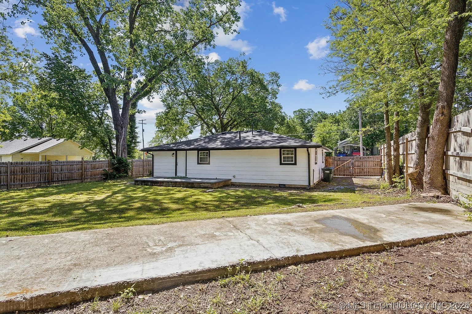 1206 W Haskell Street Property Photo 24