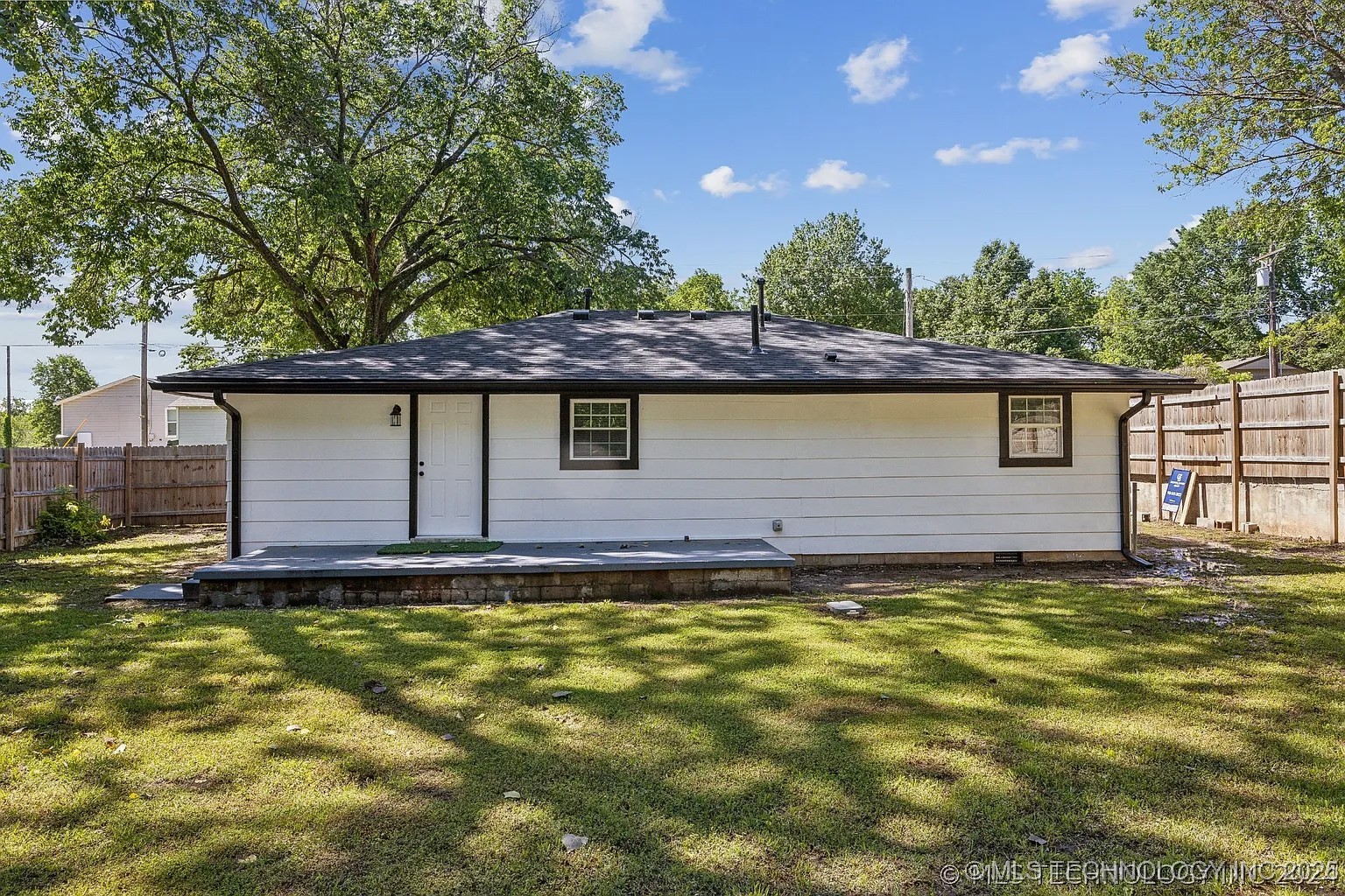 1206 W Haskell Street Property Photo 25
