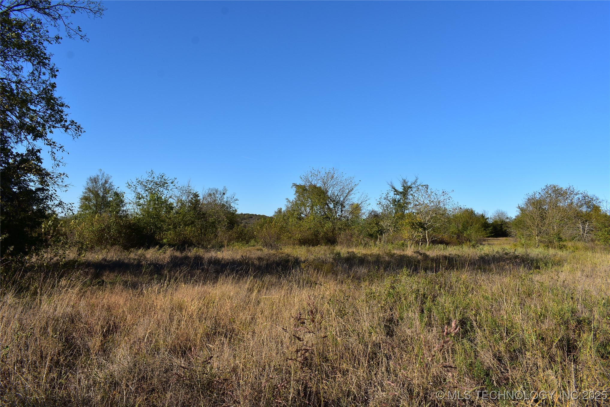 2 S 490 Road Property Photo 4