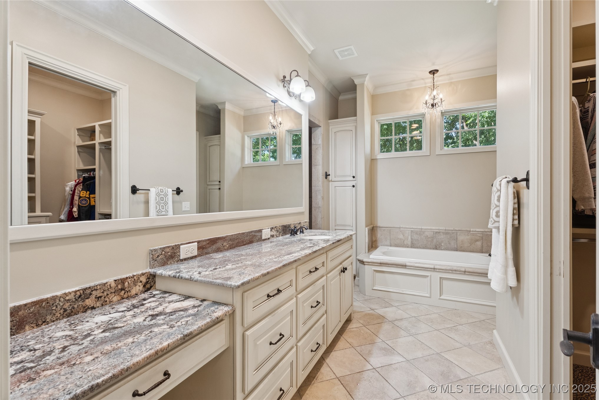 19837 E Woodhaven Road Property Photo 33