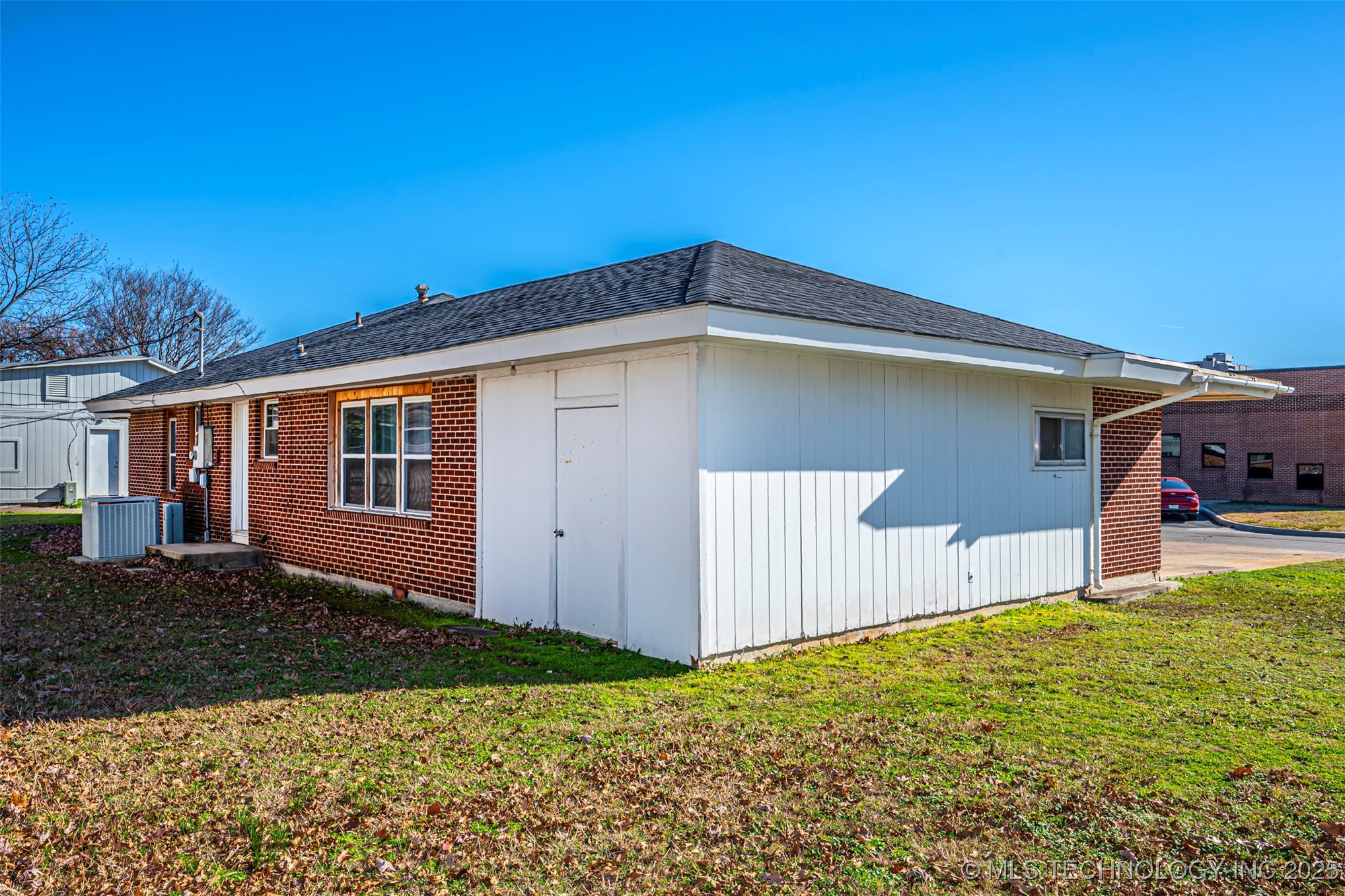 925 15th Avenue Nw Property Photo 33