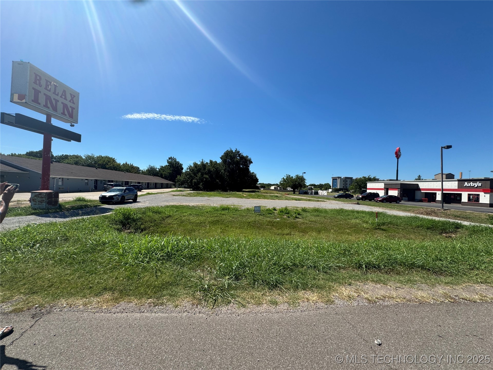 2510 W Grant Property Photo 3