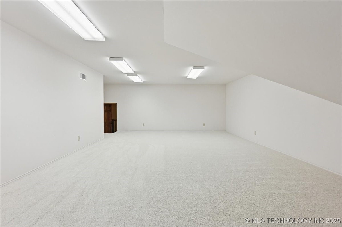 11208 S Harvard Avenue Property Photo 61