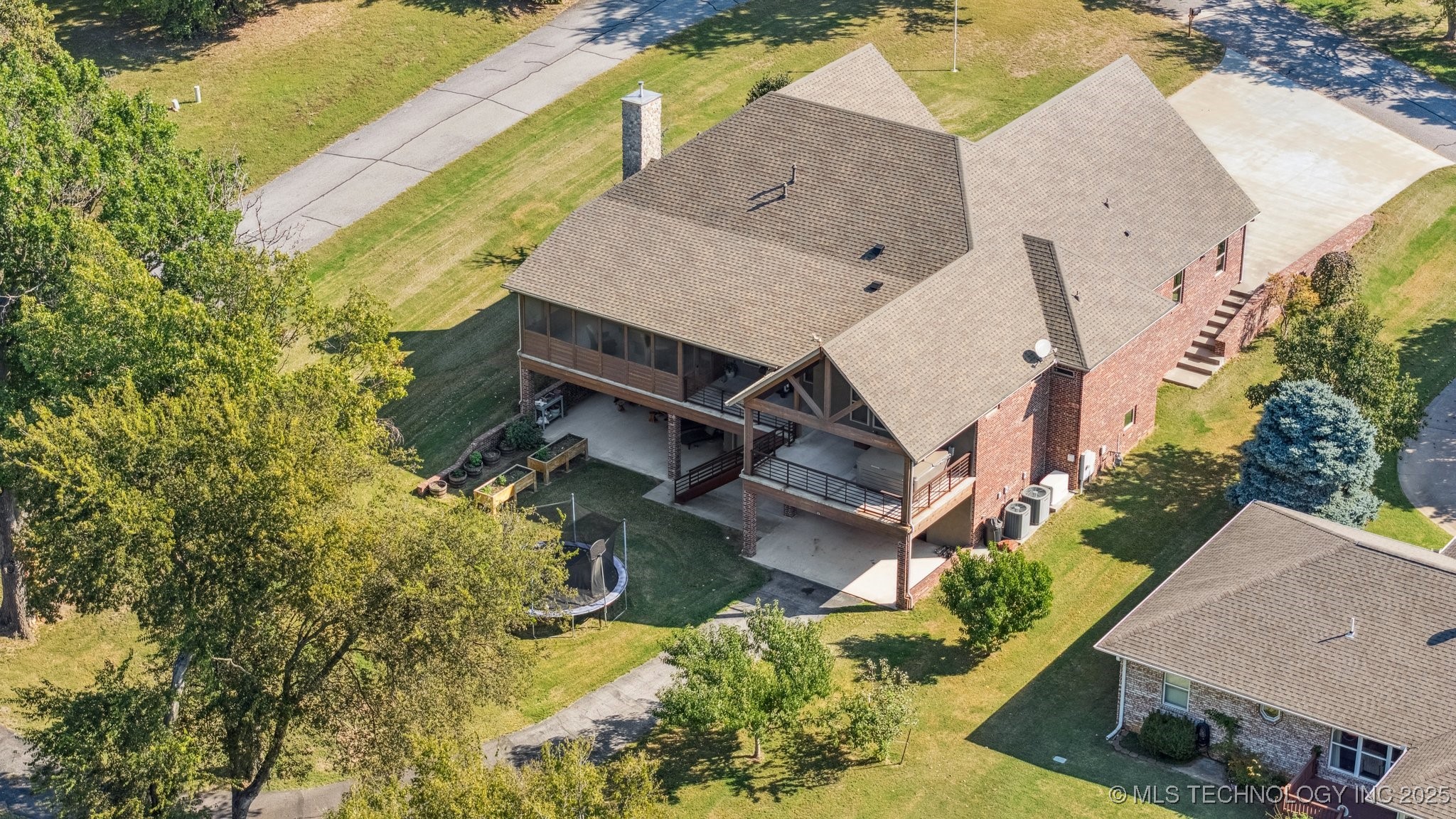 116 Eagleview Property Photo 3