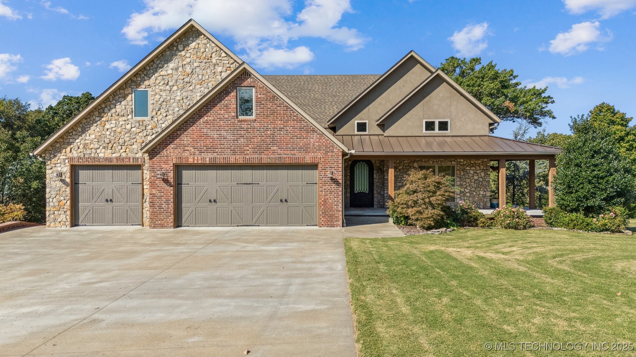 116 Eagleview Property Photo 5