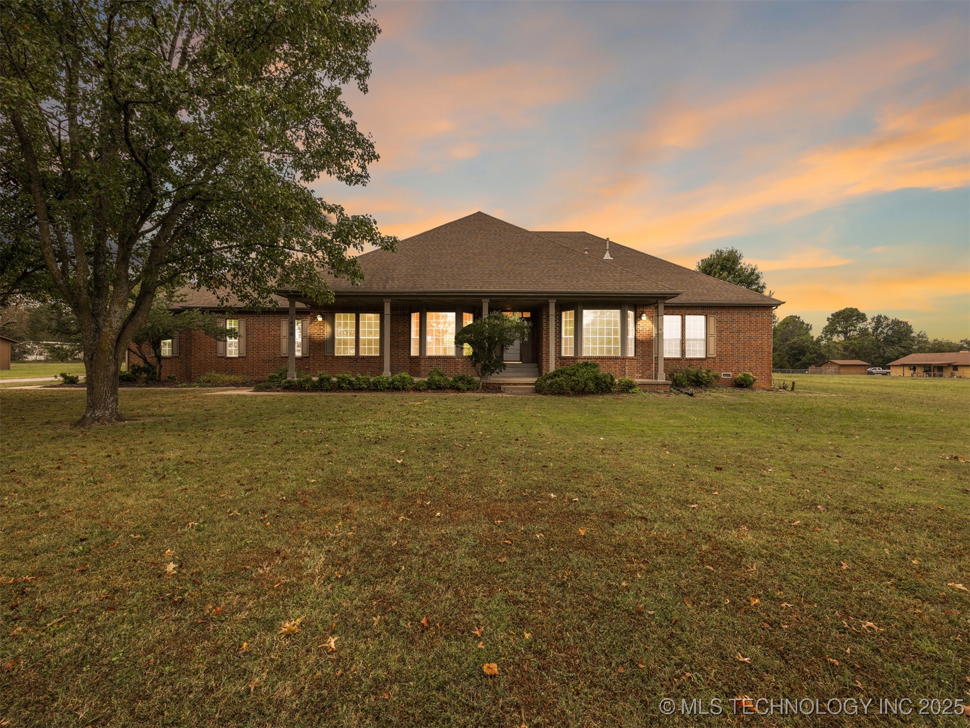 1430 S 177th East Avenue Property Photo 2