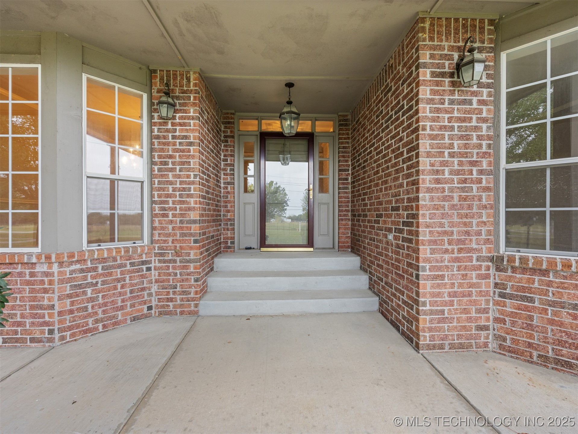 1430 S 177th East Avenue Property Photo 6