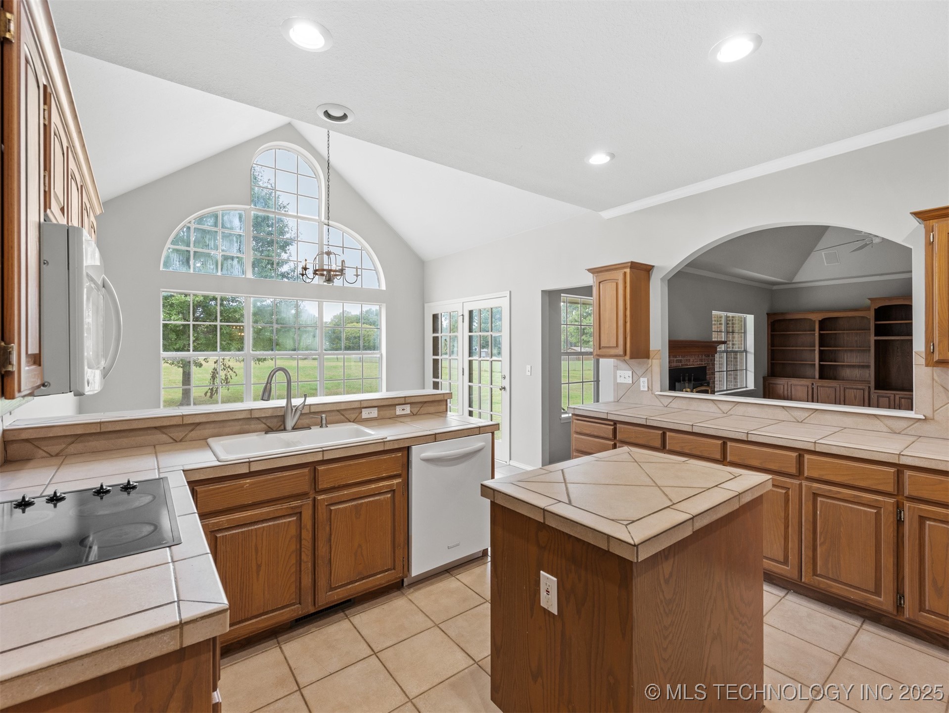 1430 S 177th East Avenue Property Photo 18